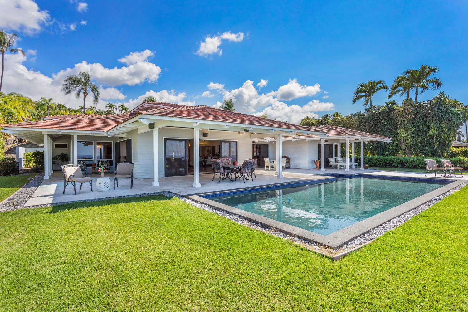 Keauhou Estates | $1.525 million | 3 BR/3 full, one ½ BA | 2,880 interior sq. ft. | 16,681 sq. ft lot | MLS# 625015