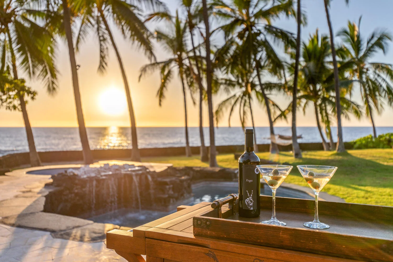 Luxurious Oceanfront Living On the Big Island’s Acclaimed Kona Coast