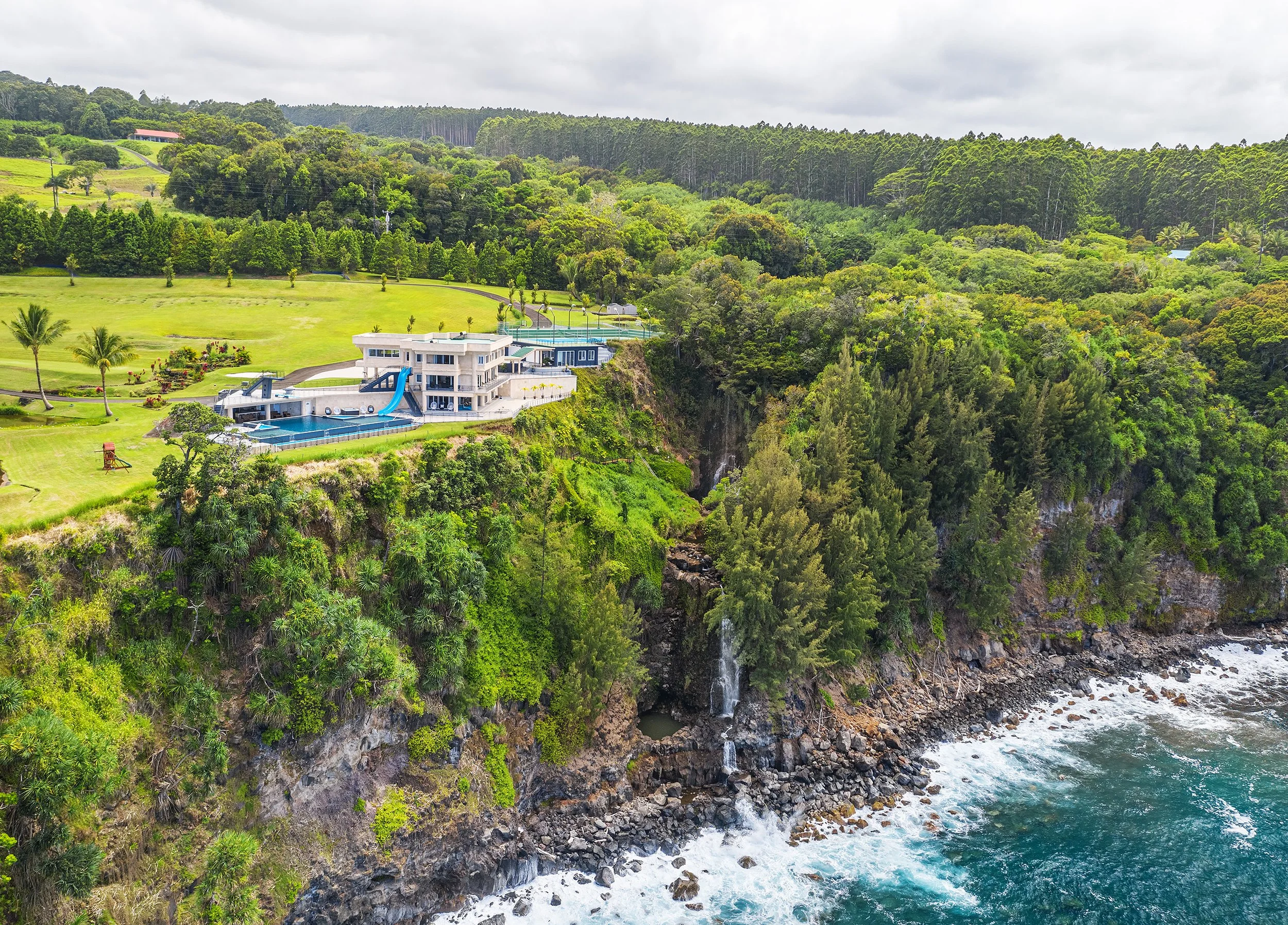 WATERFALLING ESTATE, NINOLE
