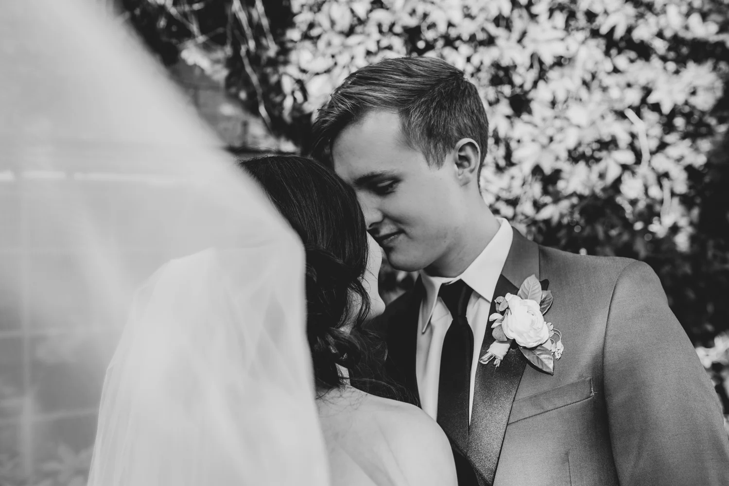 lexi + kyle | montana wedding photographer | historic billings depot wedding