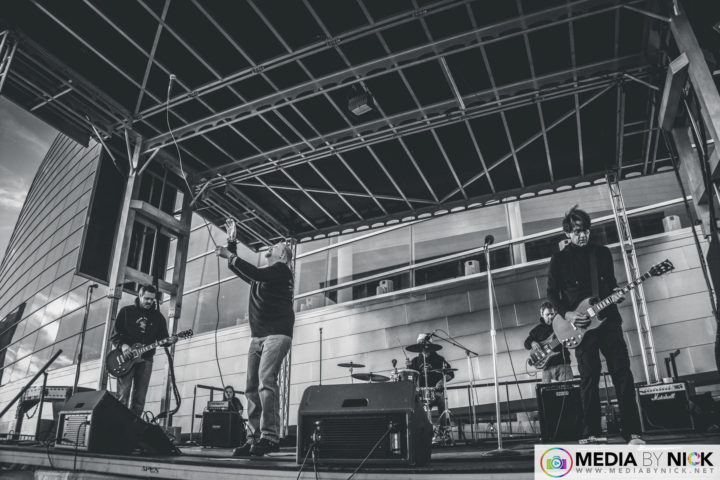 Team Galaxy Live at BOK Winterfest 2015 Downtown Tulsa, OK - Photo 2