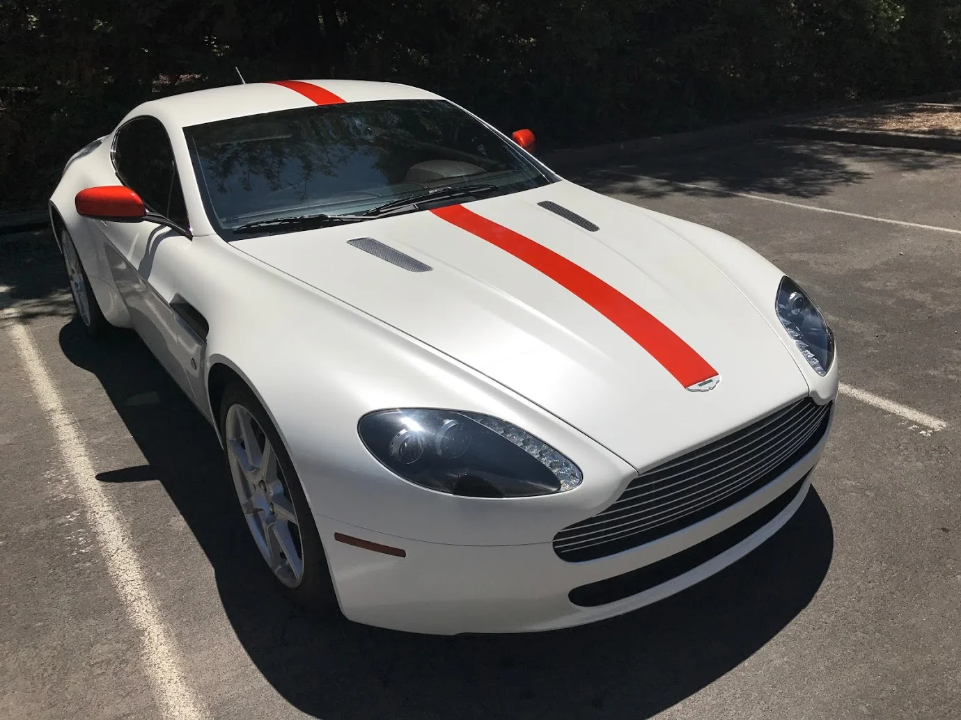 Aston Martin.JPG