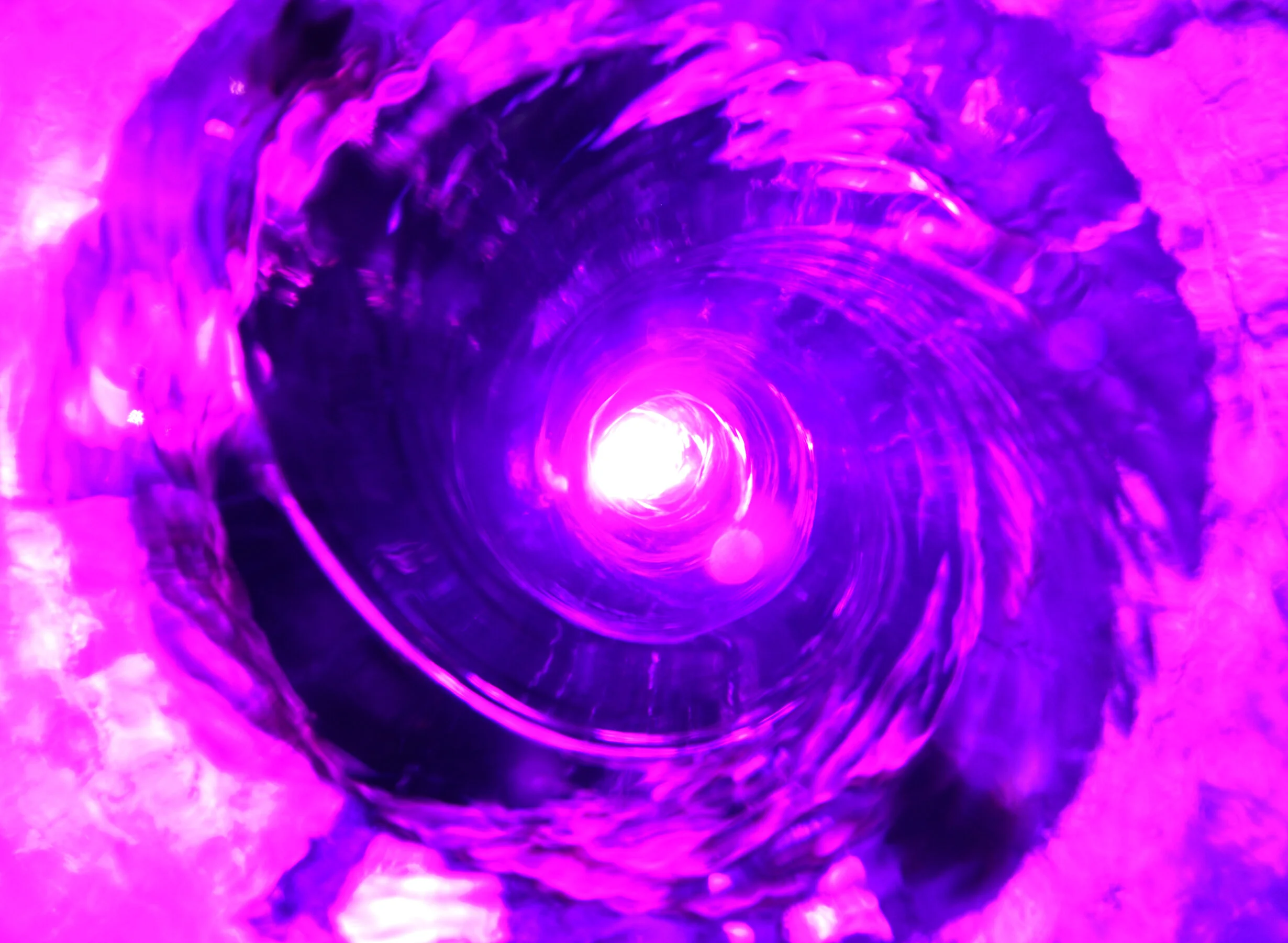 WEB-BLOOMING-H2O-07-DYNAMIC-WATER-VORTEX-2008-©-JONATHAN-R.-BECKERMAN-PHOTOGRAPHY.jpg