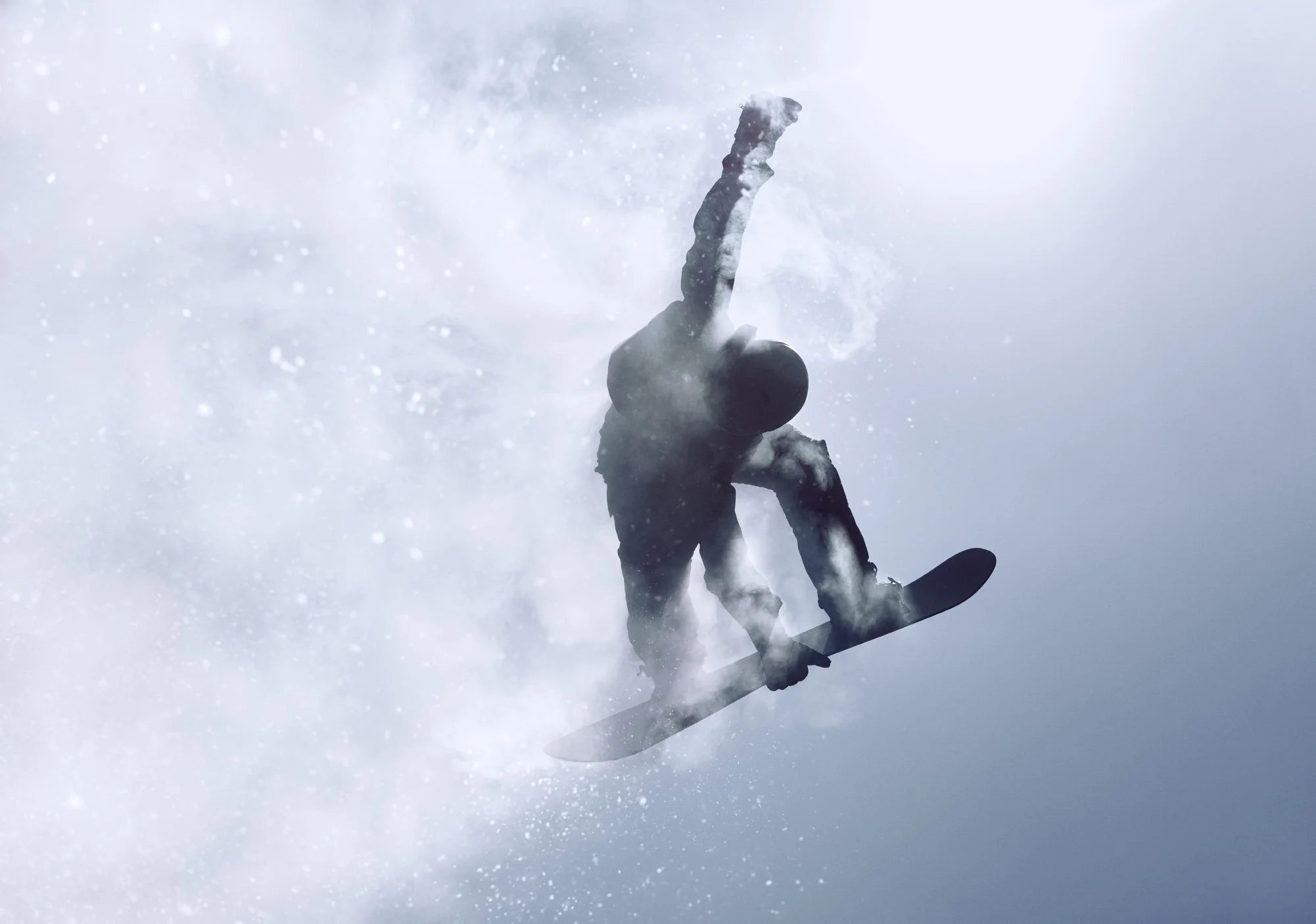 TUMI_BC_2021_Lifestyle_AlphaBravo_Ski_Snowboard_Duffle_72DPI_RGB_v2.jpg