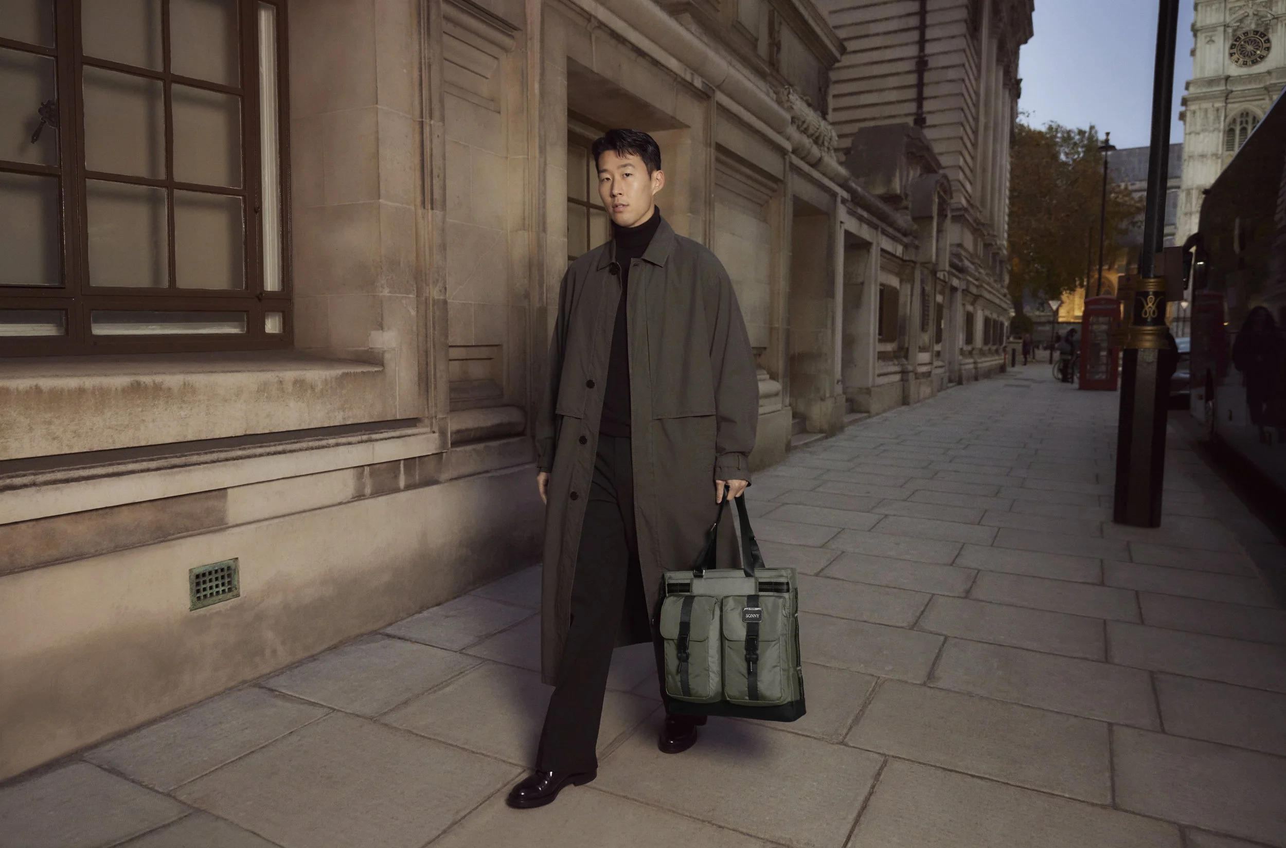 TUMI_Alpha_Bravo_Son_Liaison_Tote_RGB_300.jpg
