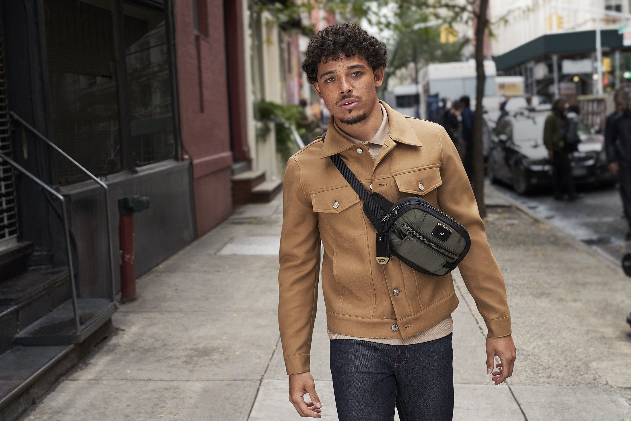 Tumi_Alpha_Bravo_Anthony_Chest_Pack_2_RGB_300.jpg