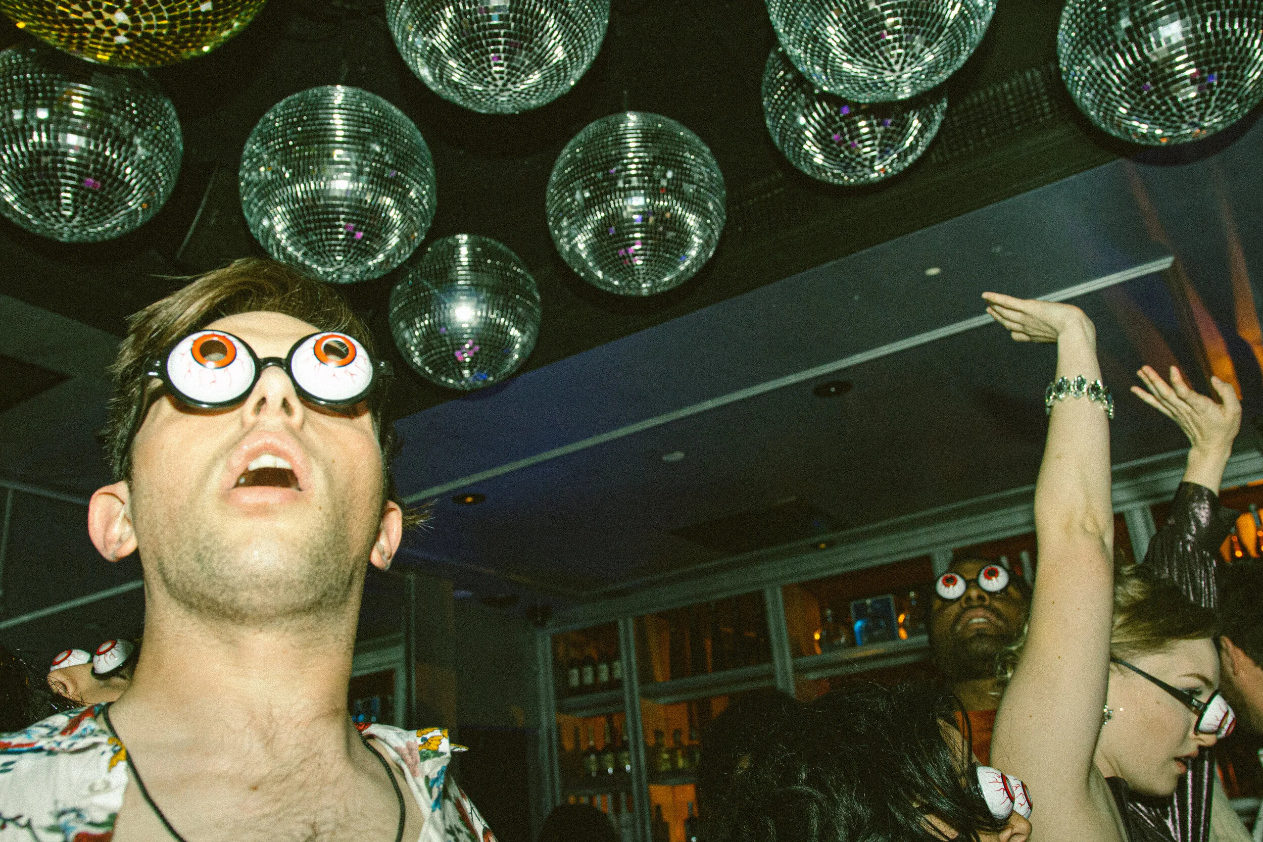 NIGHT-FEVER-201.jpg