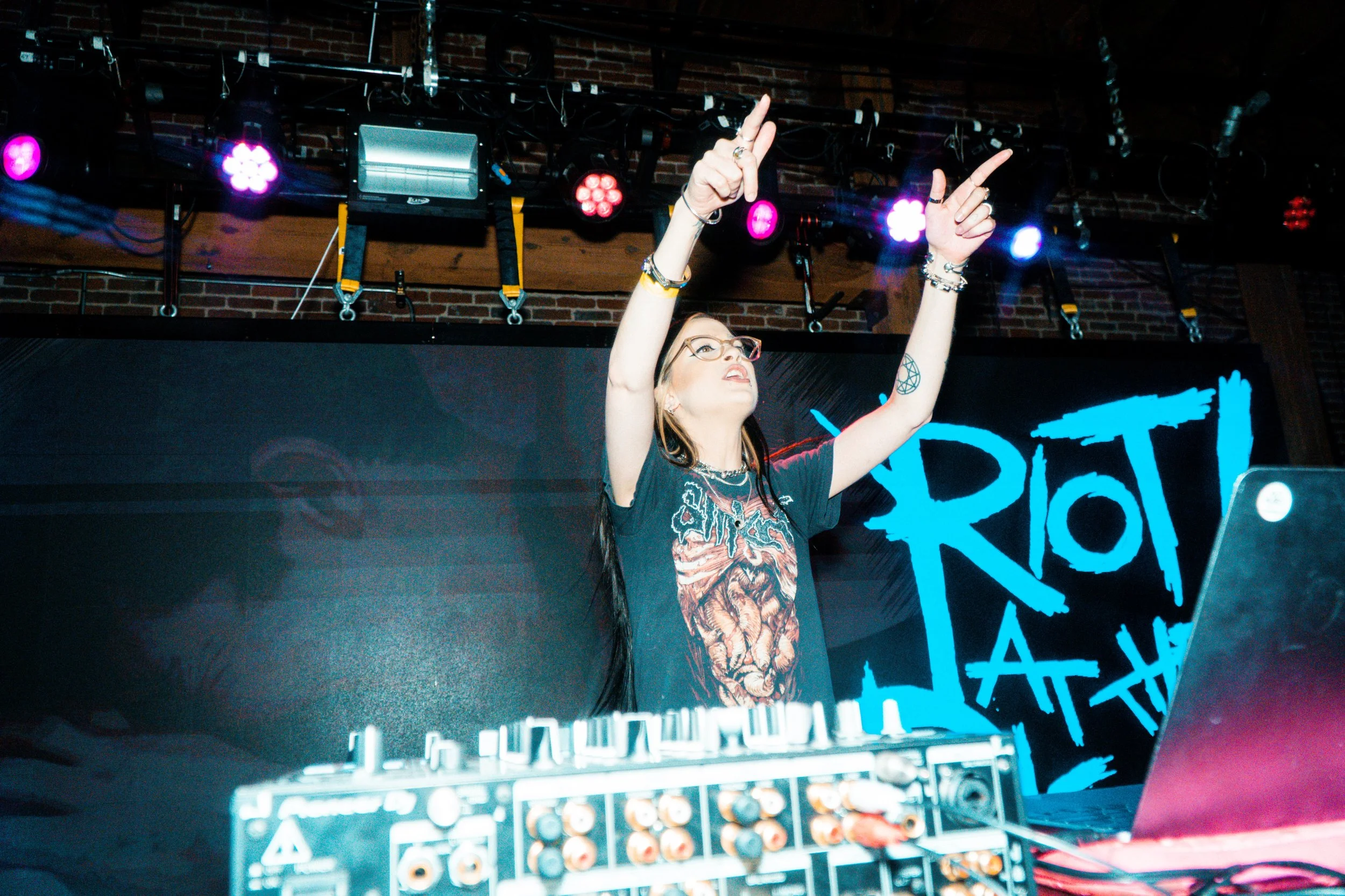 RIOT-AT-THE-DISCO-8-12-22-102.jpg