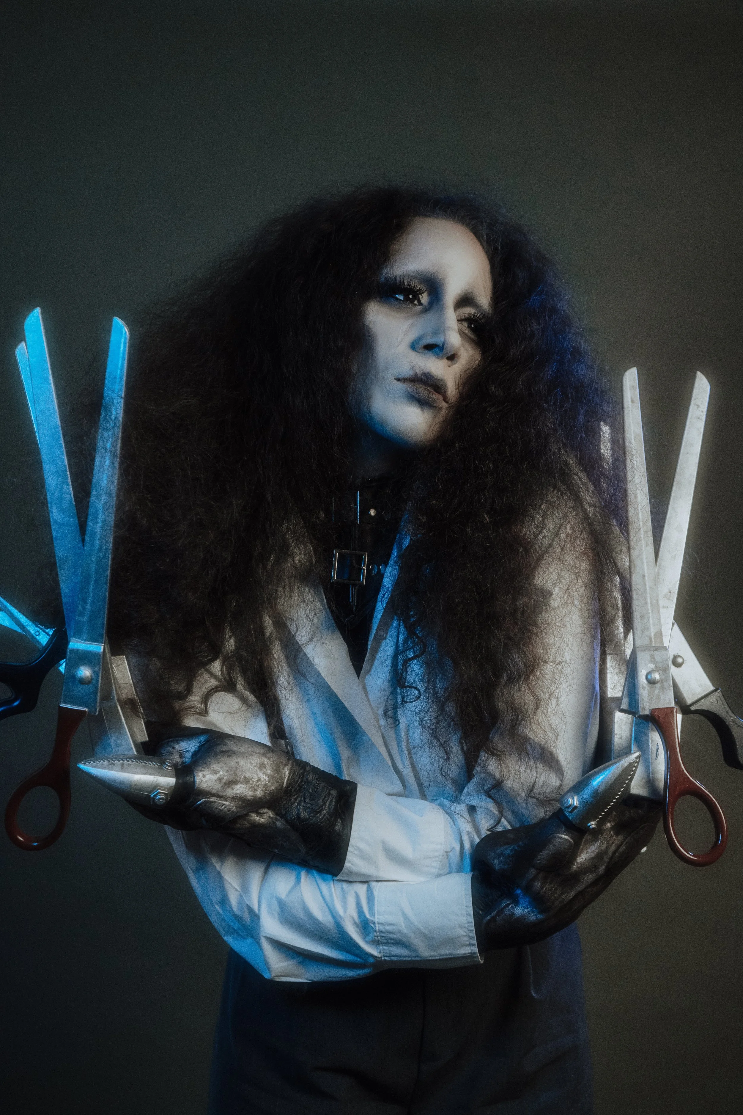 MAK-SCISSORHANDS-16.jpg