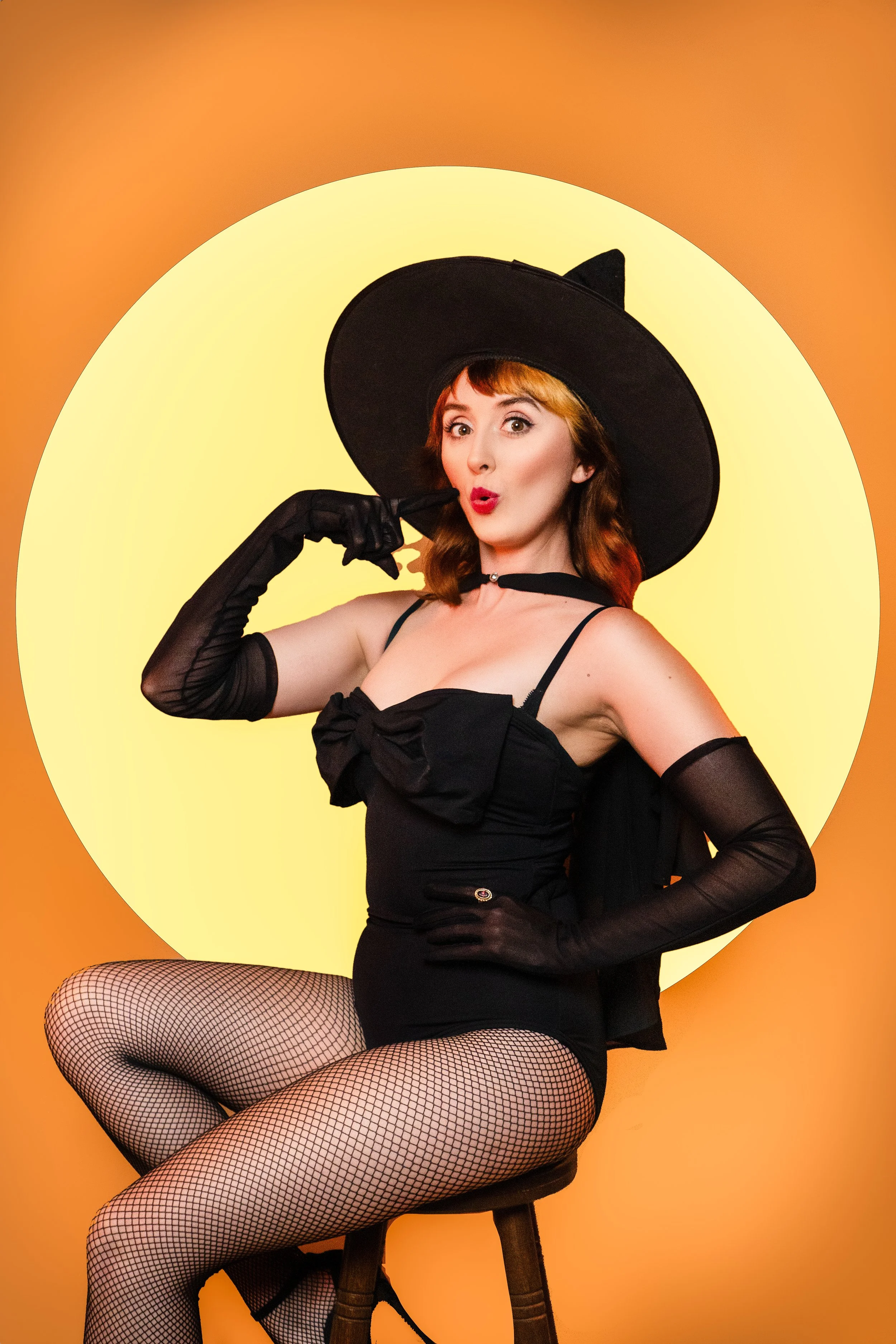 SCARLET-PINUP-WITCH-1.jpg