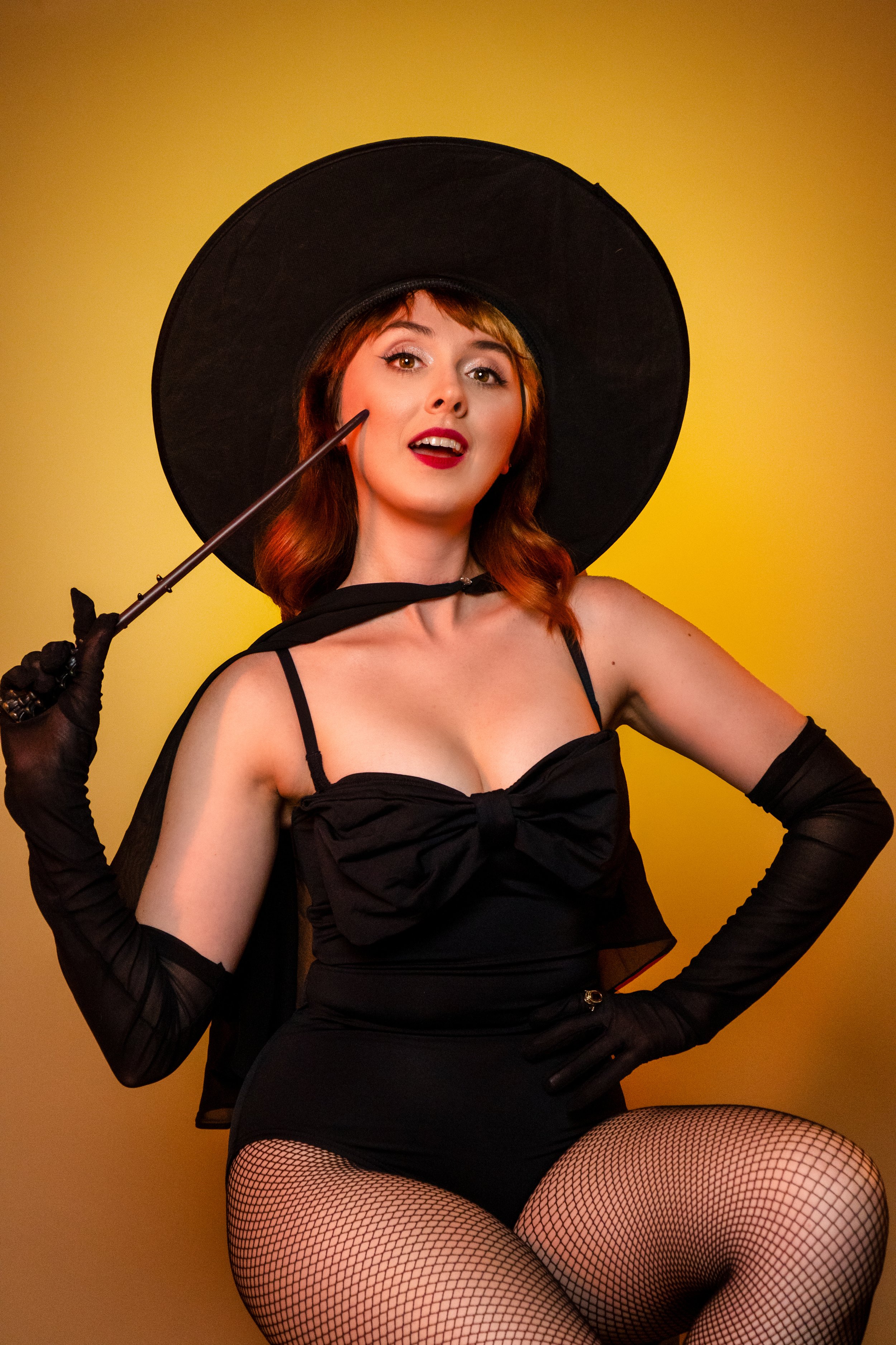 SCARLET-PINUP-WITCH-7.jpg