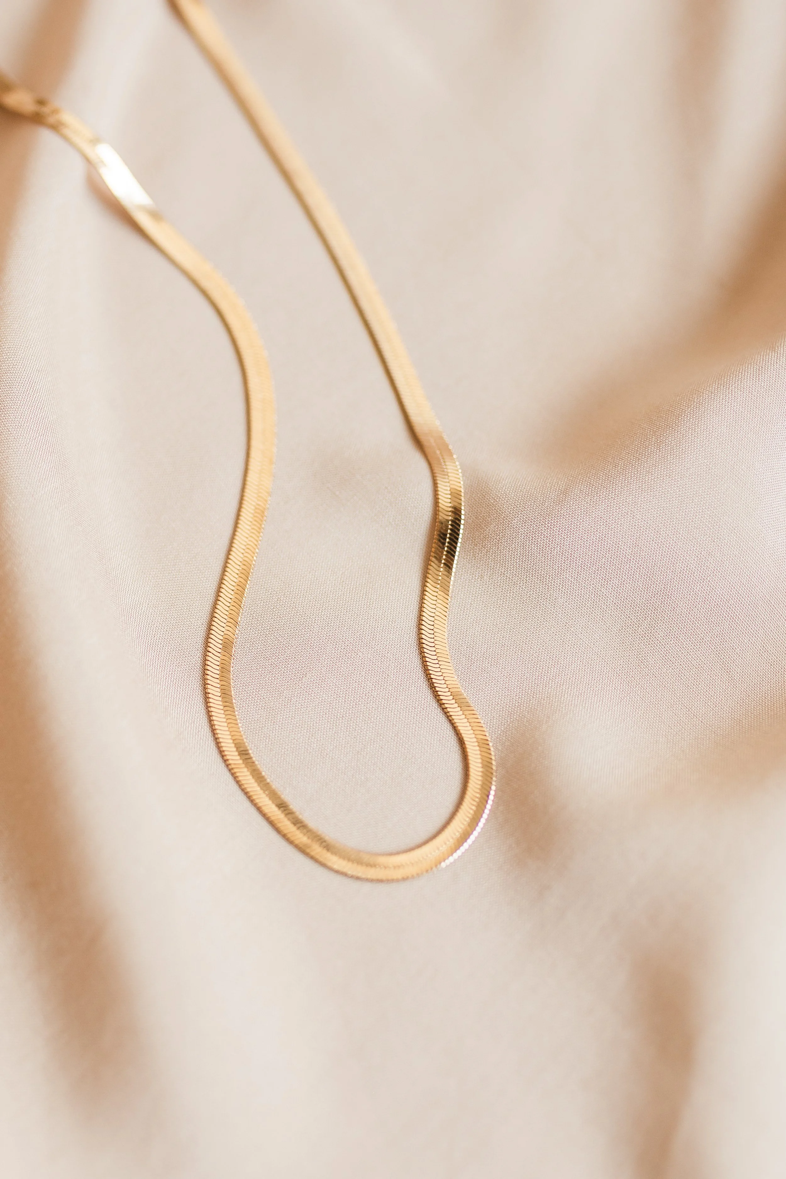 Spencer Herringbone Chain — Lavender 