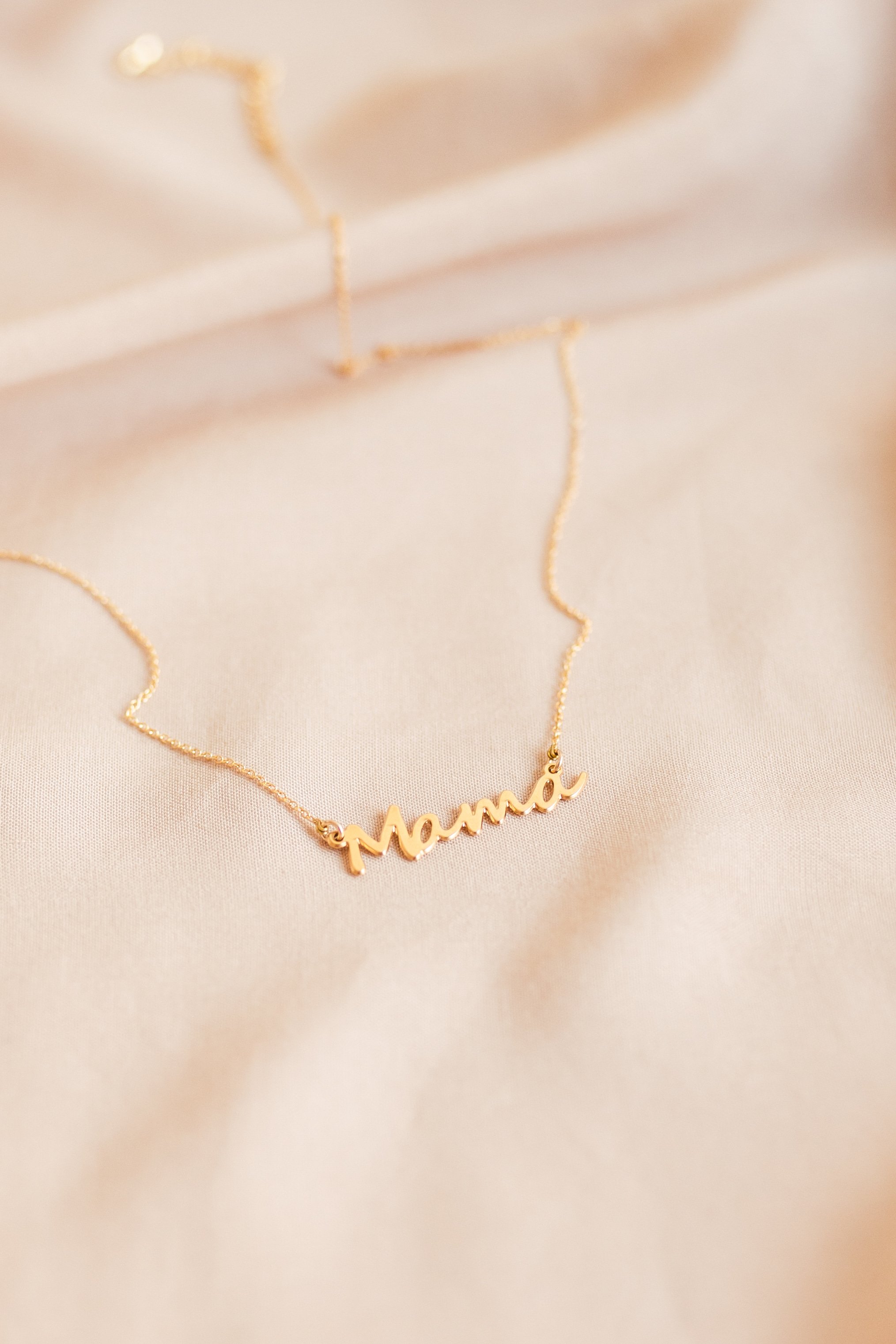 Mama Necklace — Lavender and Grace