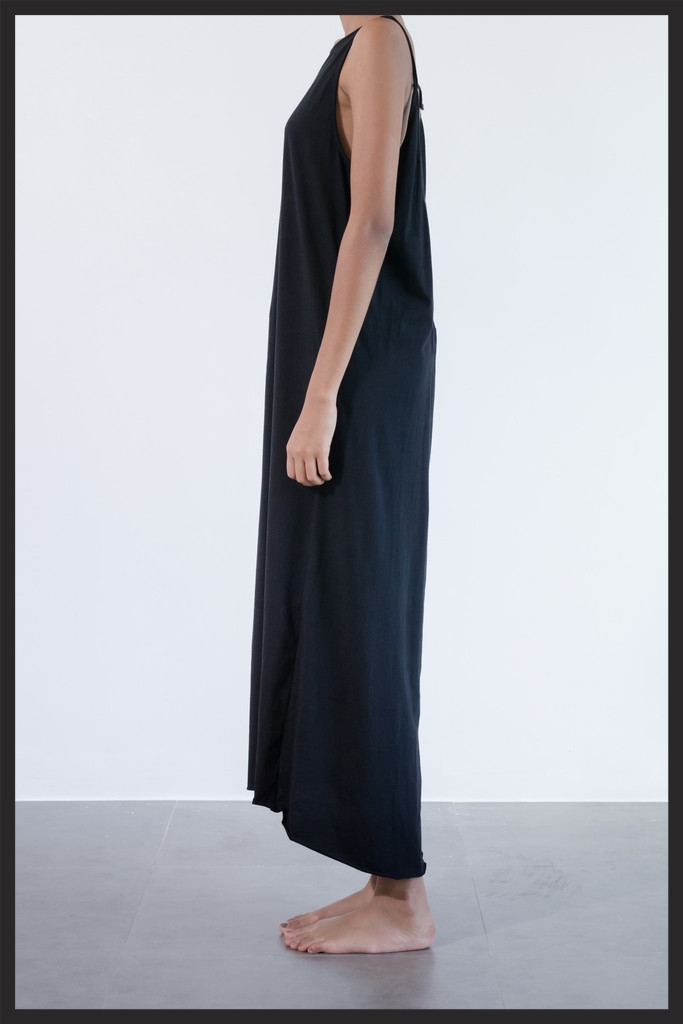V_Back_Maxi_Black_2_1024x1024.jpg