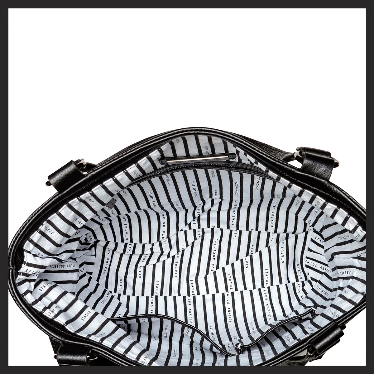 bag_wasteland_black_black_inside.jpg