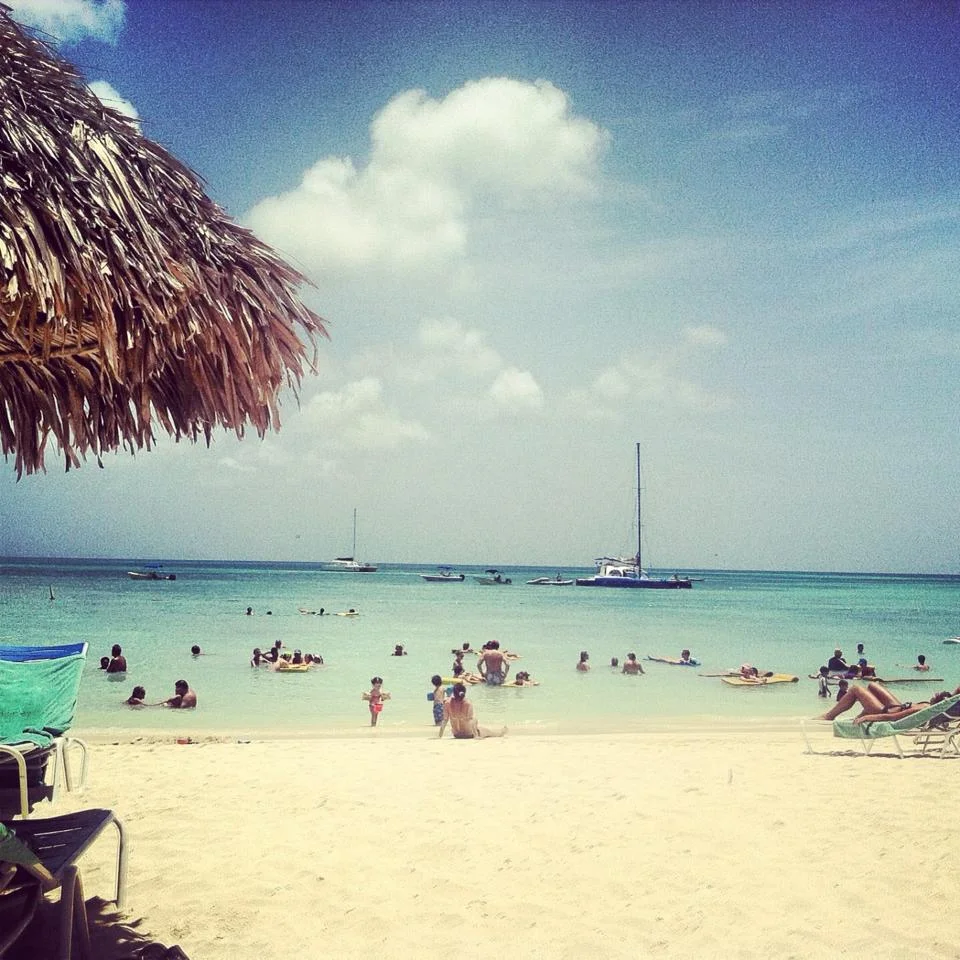 Snowy Throwback Thursday : Sunshine in Aruba