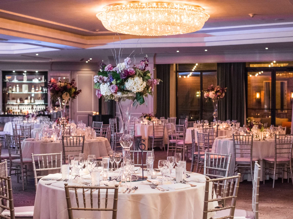 Photography: Lissa Ryan Photography Venue: Dupont Circle Hotel