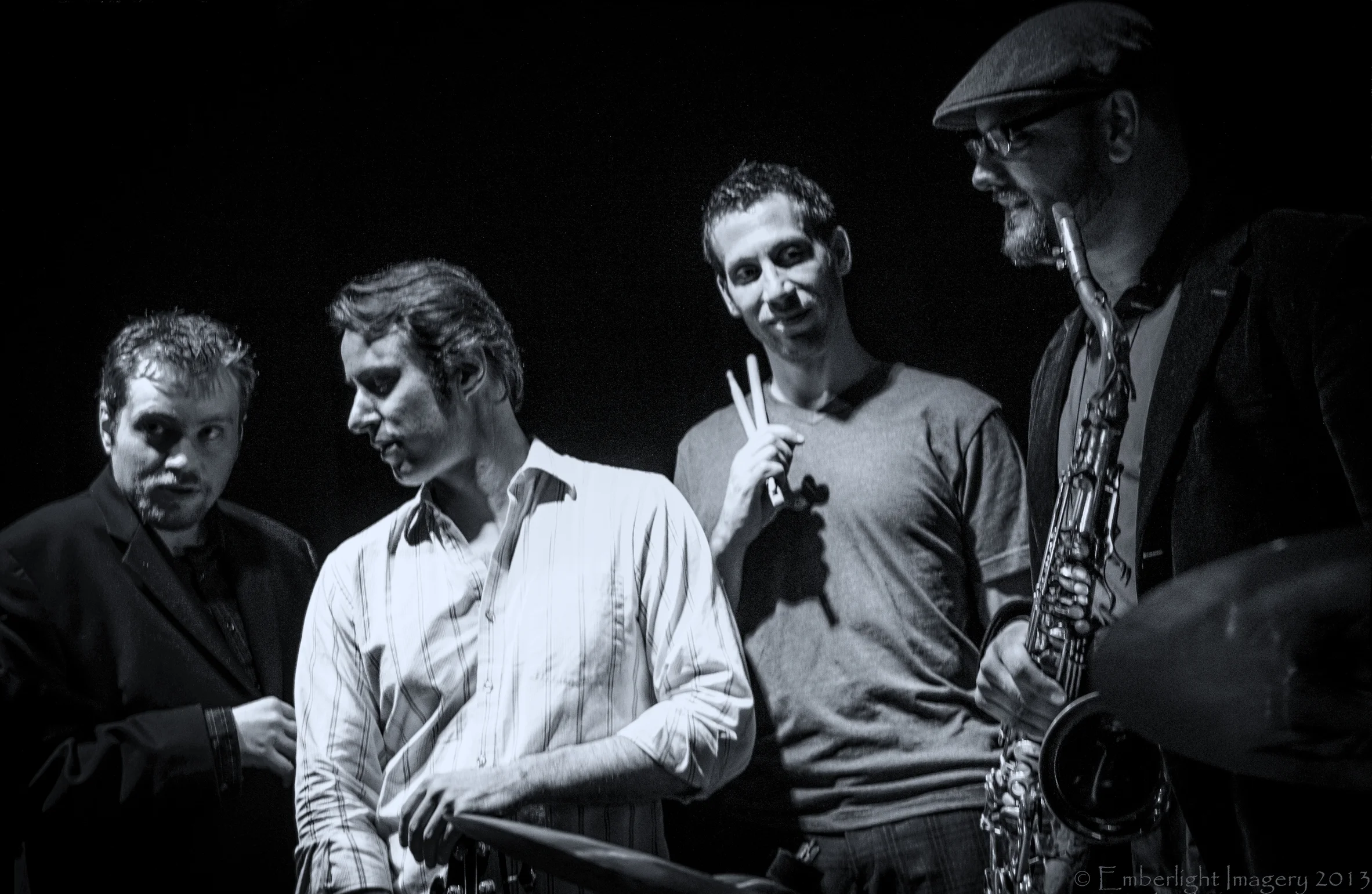 Velocity_at_TripleDoor13.jpg