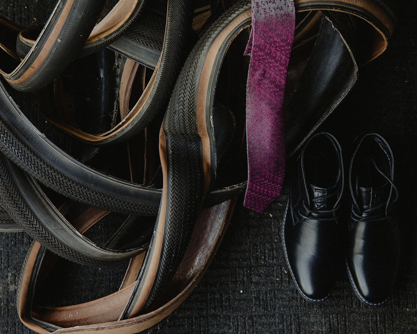 1. lauren-mccullen-wedding-gettingready-11.jpg