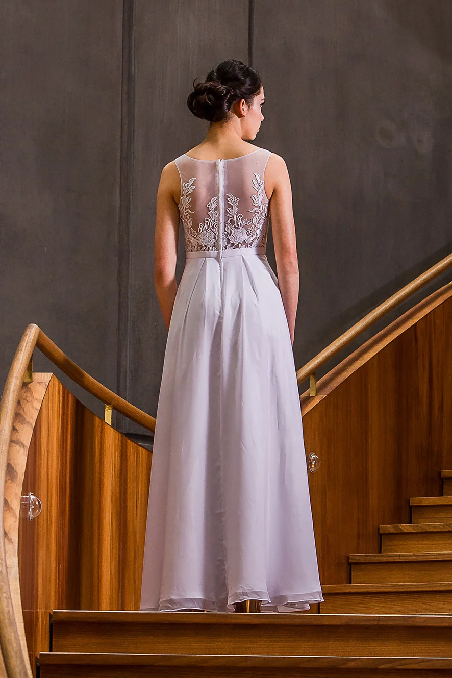 KC0198White_back.jpg
