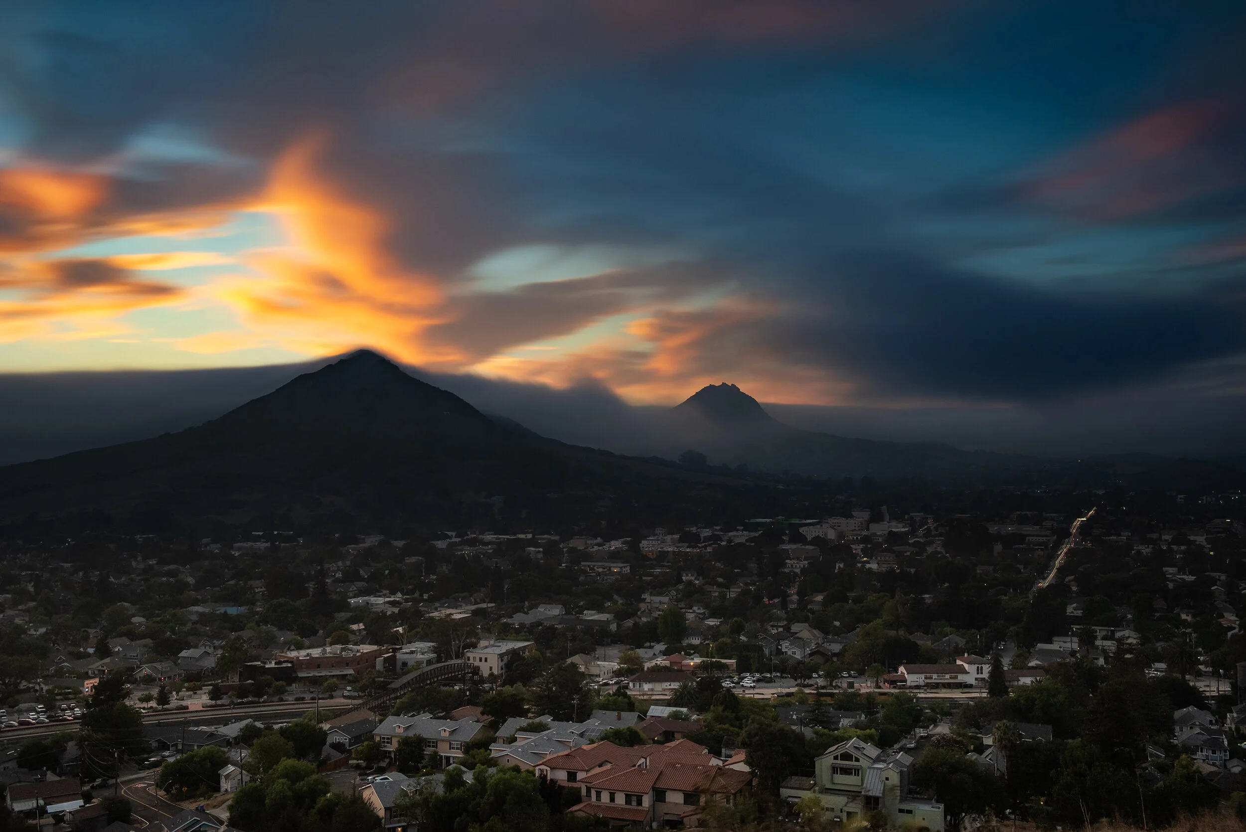 Cerro San Luis - Bishops sunset.jpg