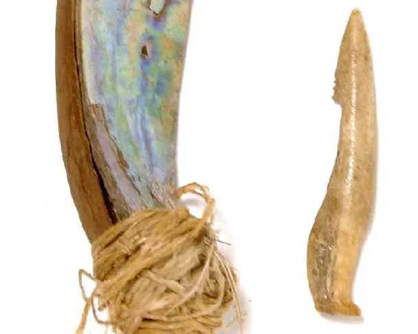 FishHooks_link2iH000386.jpg