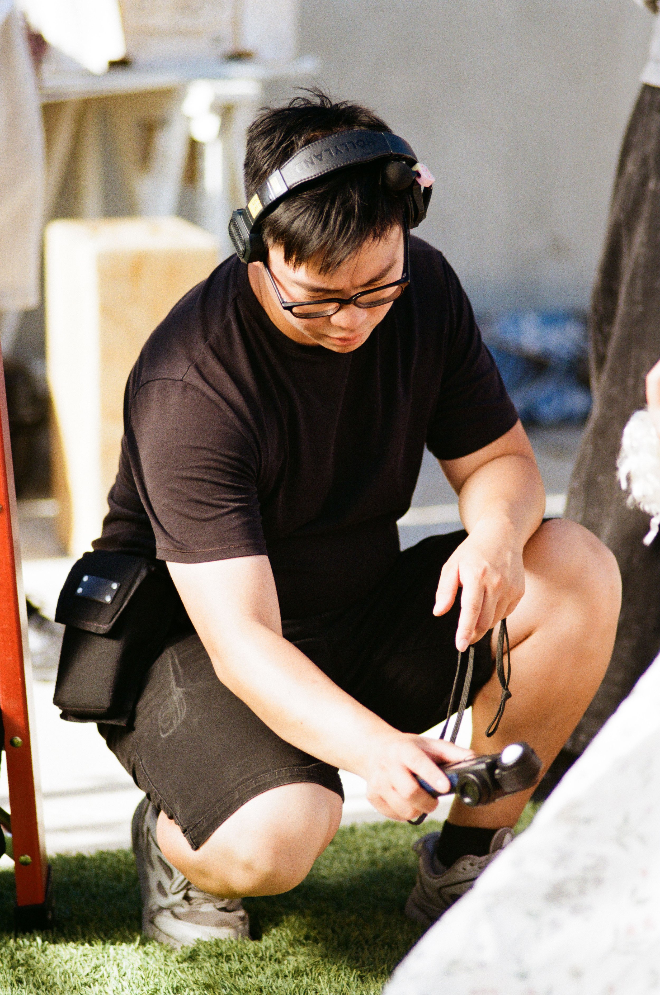 010_Paul Lai_Unit Still_I'm Calling for My Parents_2026.JPG