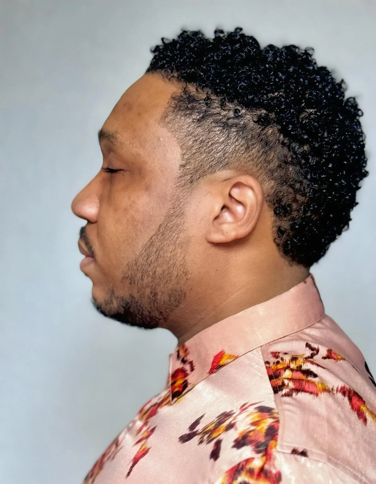You simply can not have a great hairstyle without a great barber! (Read that again, and then again)The cut is the foundation. Products and pomades mean nothing if the fade is off or the shape doesn&rsquo;t suit you. A solid barber knows your head, yo