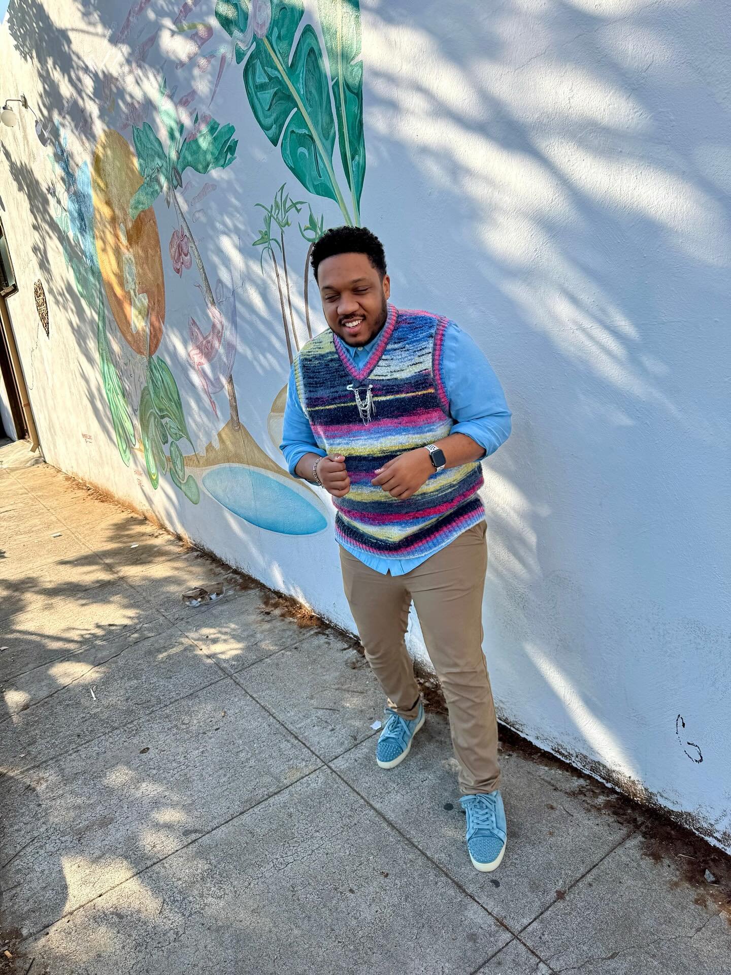 Bold colors, building community, and belly-aching laughs. This season just feels sooooooo right! 
.
.
.
.
.
.
.
.
.
.
.
.
#deanhallstyle #thedeanslist #imageconsultant #wardrobestylist #sandiego #lifestyle #ootd #fallfashion #mensfashion #menswear #l