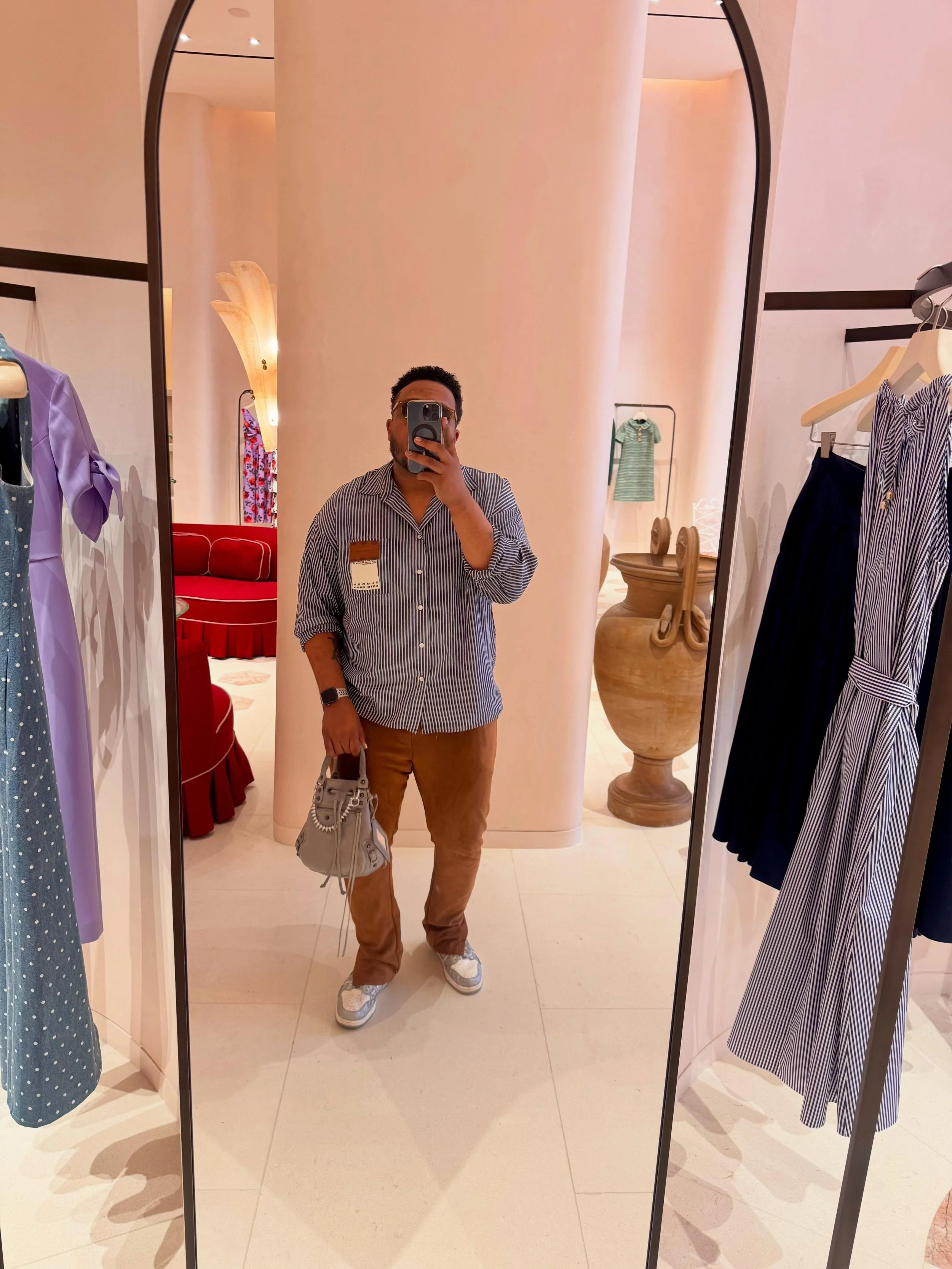 June Dump 😎✌🏾&hellip; New partnerships, good rooms, better conversations, and a few very necessary &ldquo;wait&hellip; this might actually be working&rdquo; moments. Now, July can come on in and let the shenanigans begin. 
.
.
.
.
.
.
#june #summer