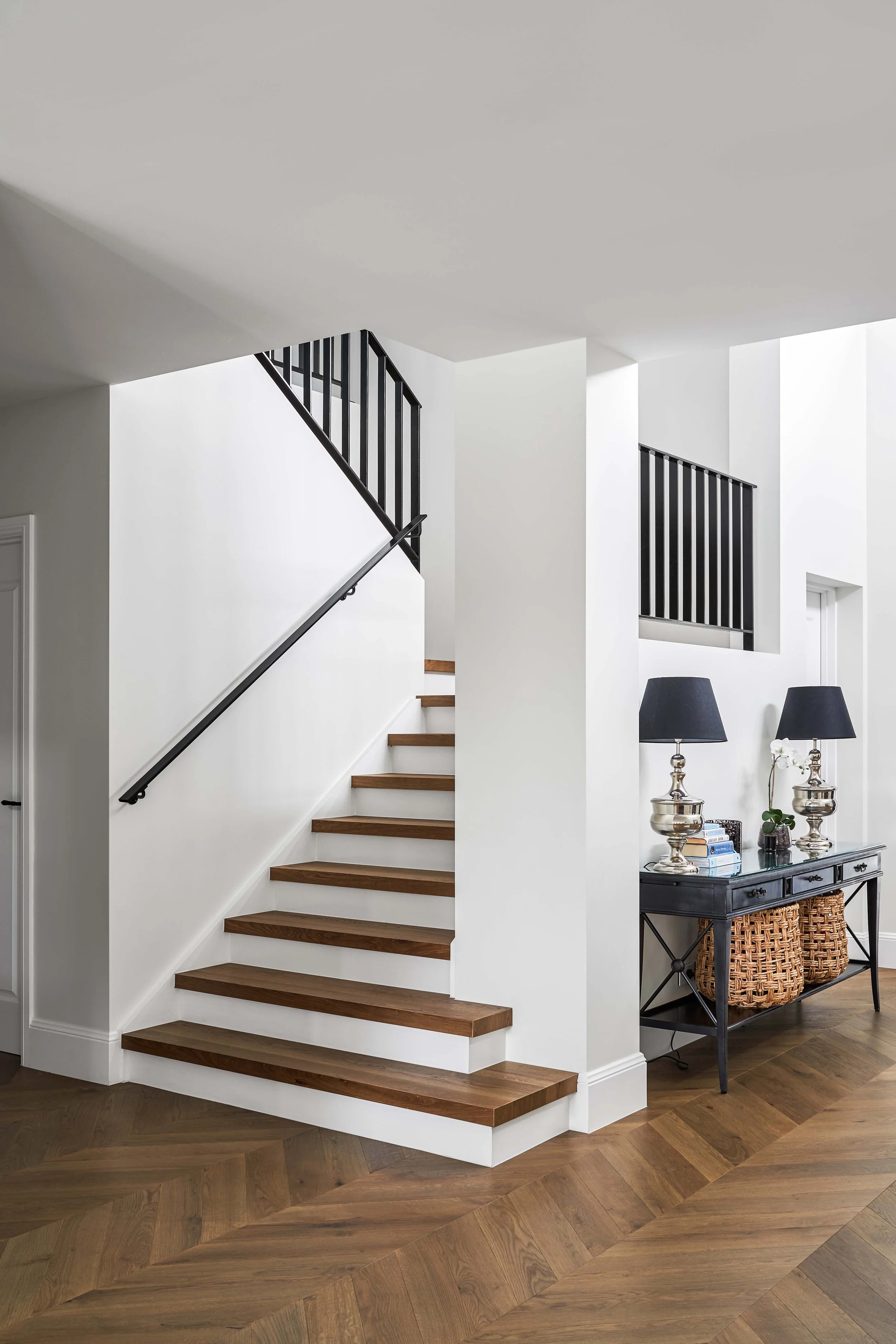 BECKSPACEJAWAL-8 low res - Copy.jpg