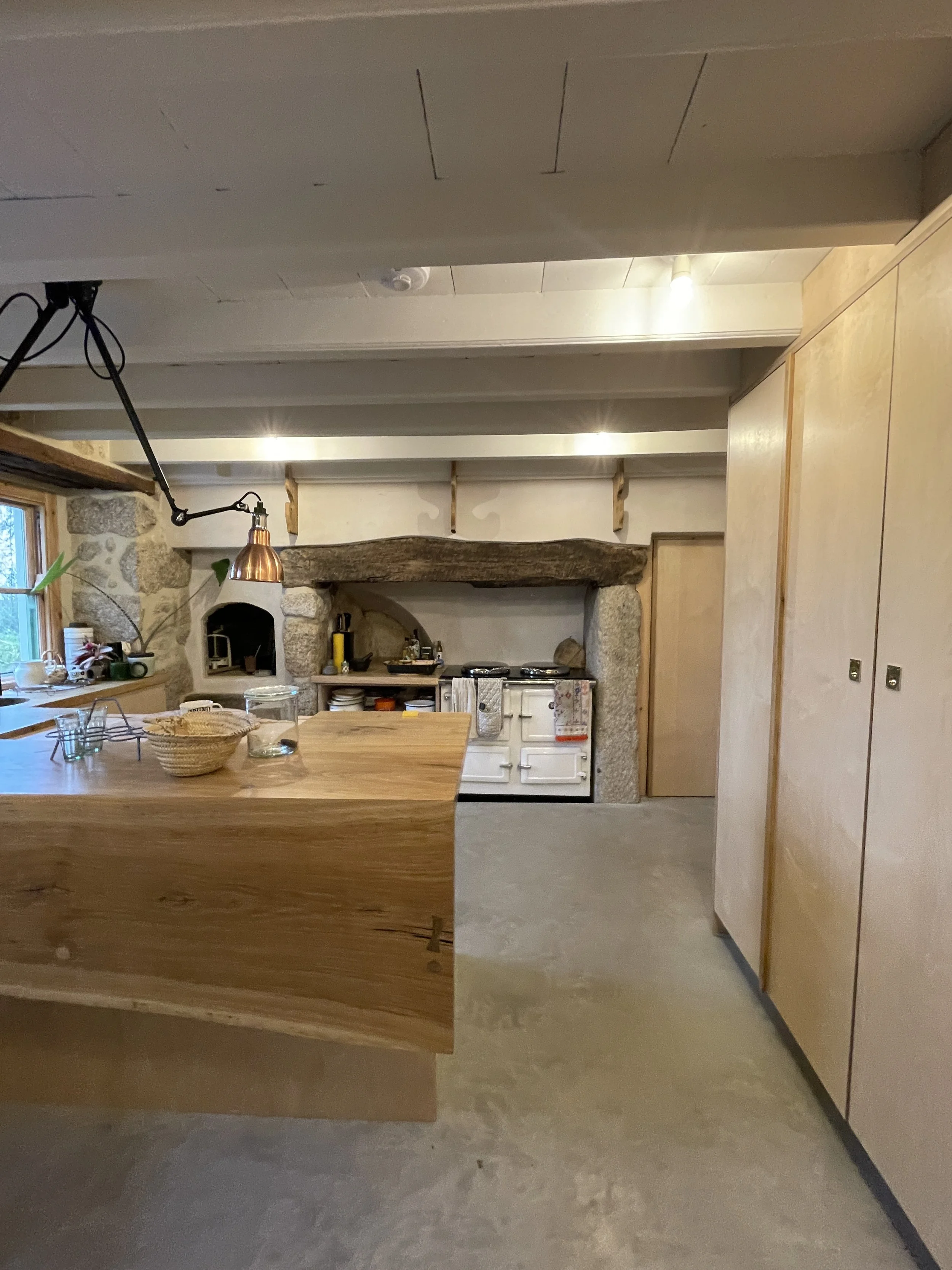 Bespoke Solid Oak and Birch Ply Kitchen