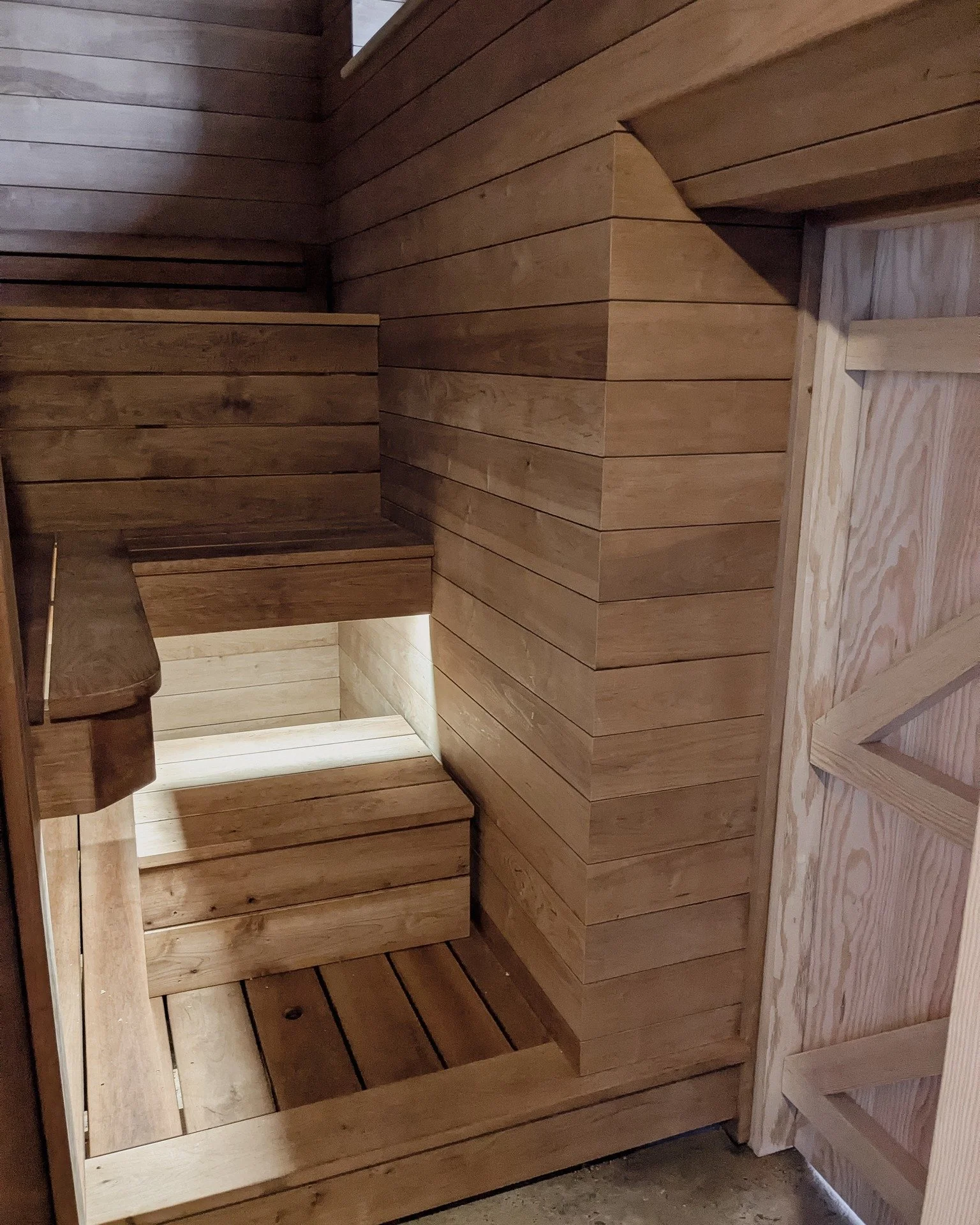 Sauna, complete! When you step inside you can just picture all the memories that will be created in this place: the peaceful moments, get-togethers with friends, and relaxation times. I'm privileged to have been commissioned to bring this vision to l