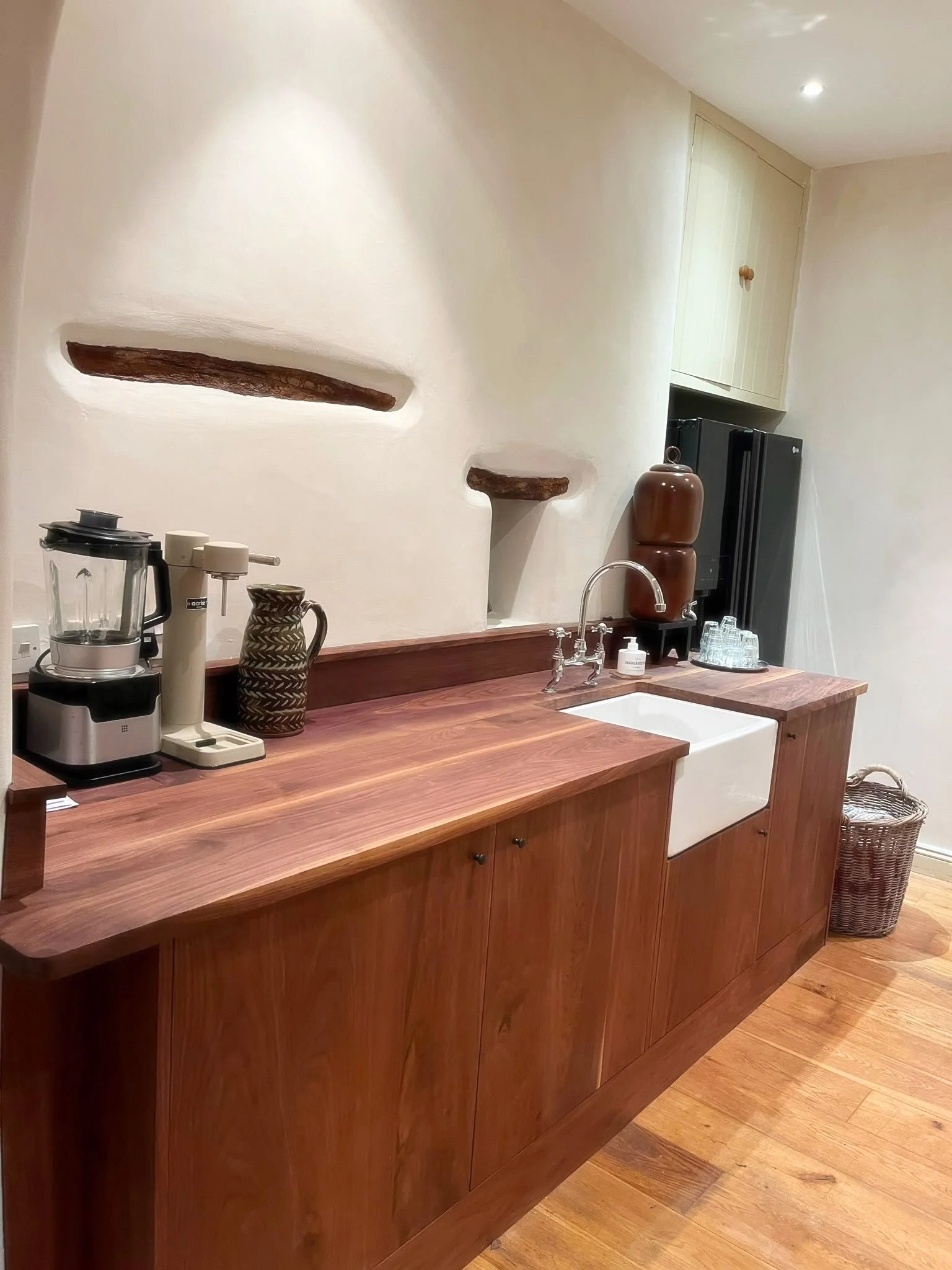 It's always an honour when clients choose you to create their dream space. Thanks to Harriet and Nathan for this one. Walnut kitchen and utility area 〰️

Key features 
Solid walnut worktop and frontages 
Inlay patch repairs 
Reclaimed Ekki island wor