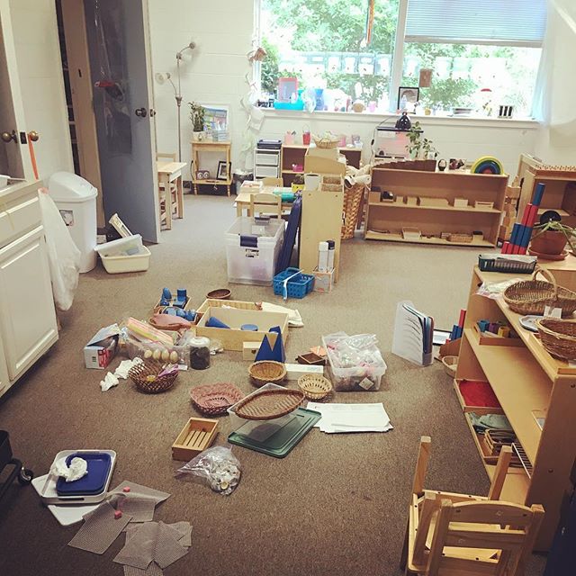 This is a little of what we do on Guide Work Days. We were busy all day today getting our classrooms cleaned and ready for Summer Session. We’ll be back at it again tomorrow. I’m so proud of our guides and how hard they work. We’re excited to start Summer Session on Monday 🎉#bestteachersever❤️ #montessorischool #classroomcleanup #norestforthebest