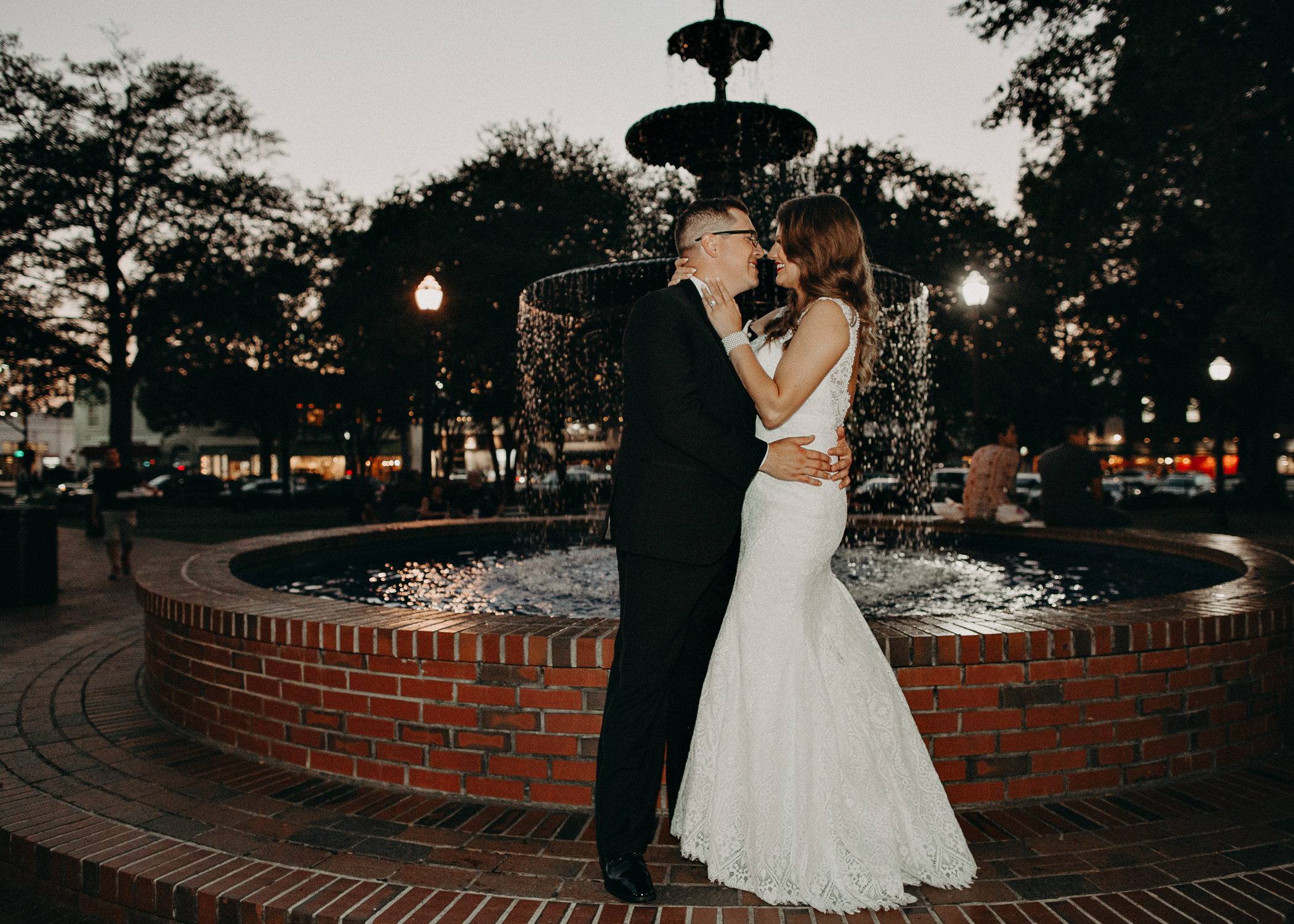 Allison and Billy - earlsmithstrand_marietta square georgia wedding photography-83.jpg