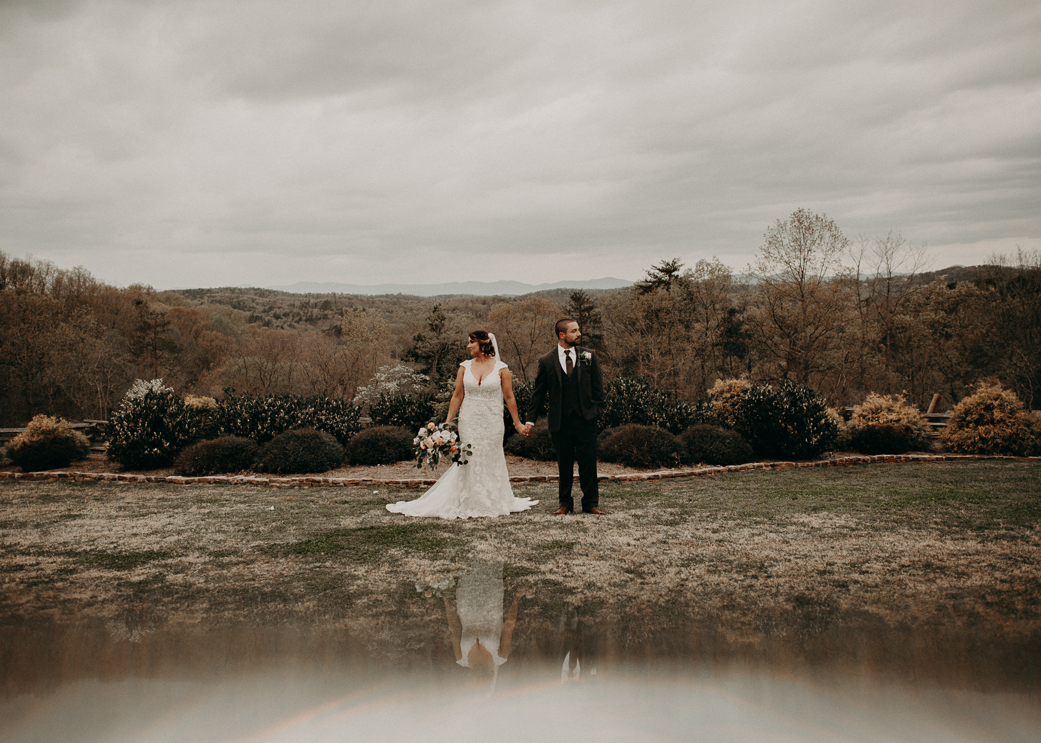 Brooke & Heath's Blue Mountain Vineyards Wedding 