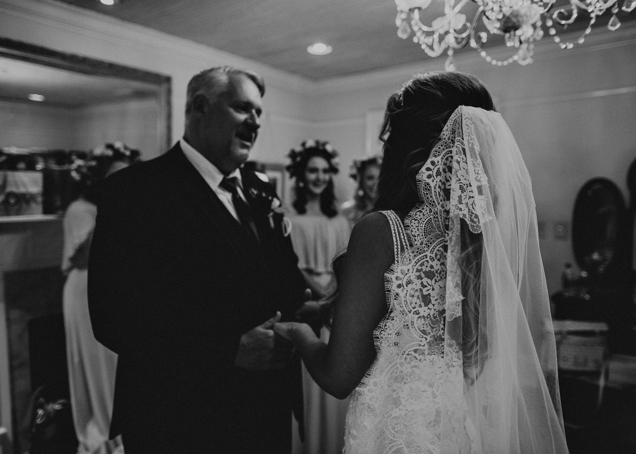 22Carl House Wedding Venue Ga, Atlanta Wedding Photographer - Boho, Bohemian, Junebug Weddings, Vintage, Retro, Trendy. Aline Marin Photography. .jpg