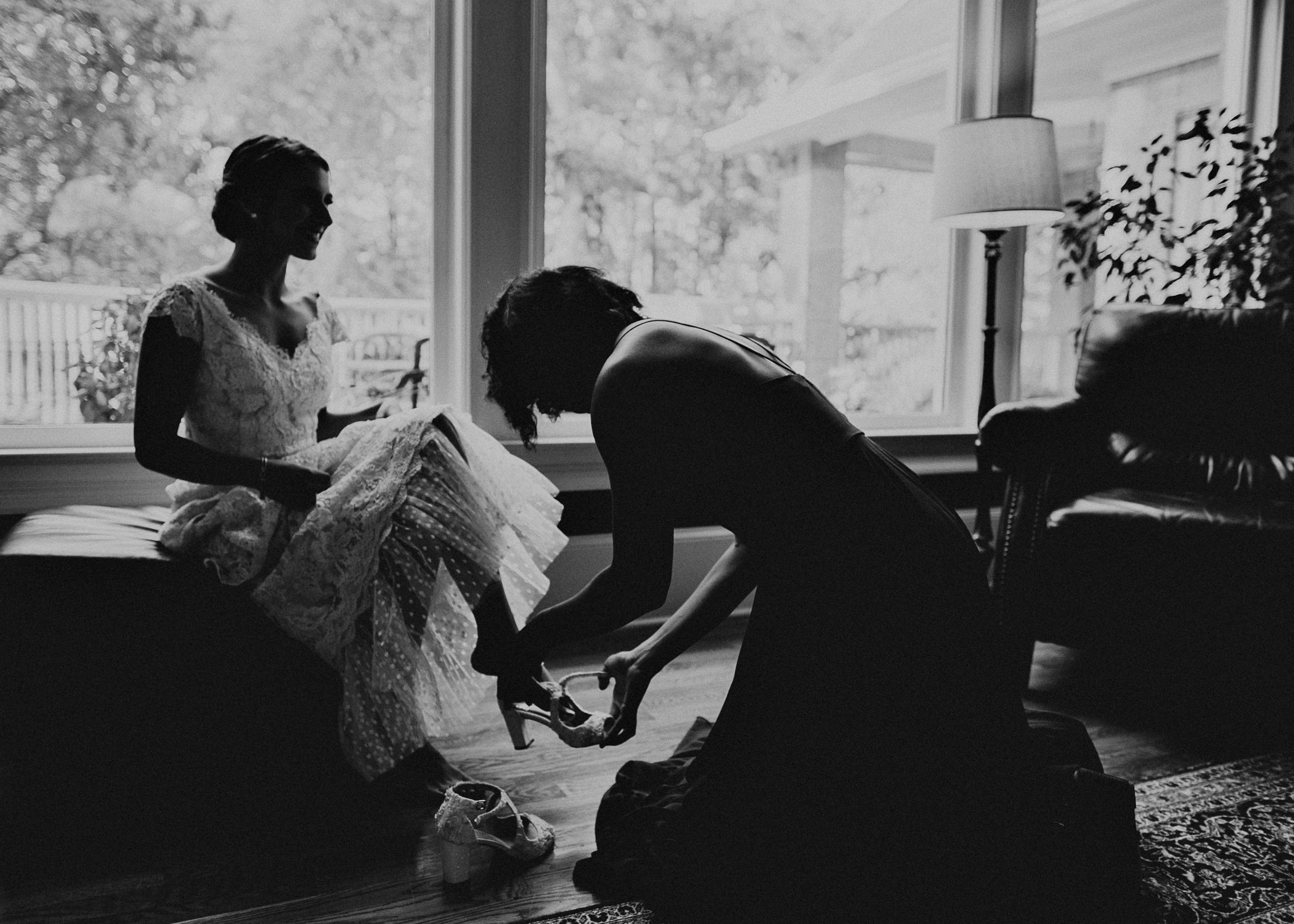 23 Bride getting ready pictures before ceremony- Weding day, Atlanta-Ga Photographer .jpg