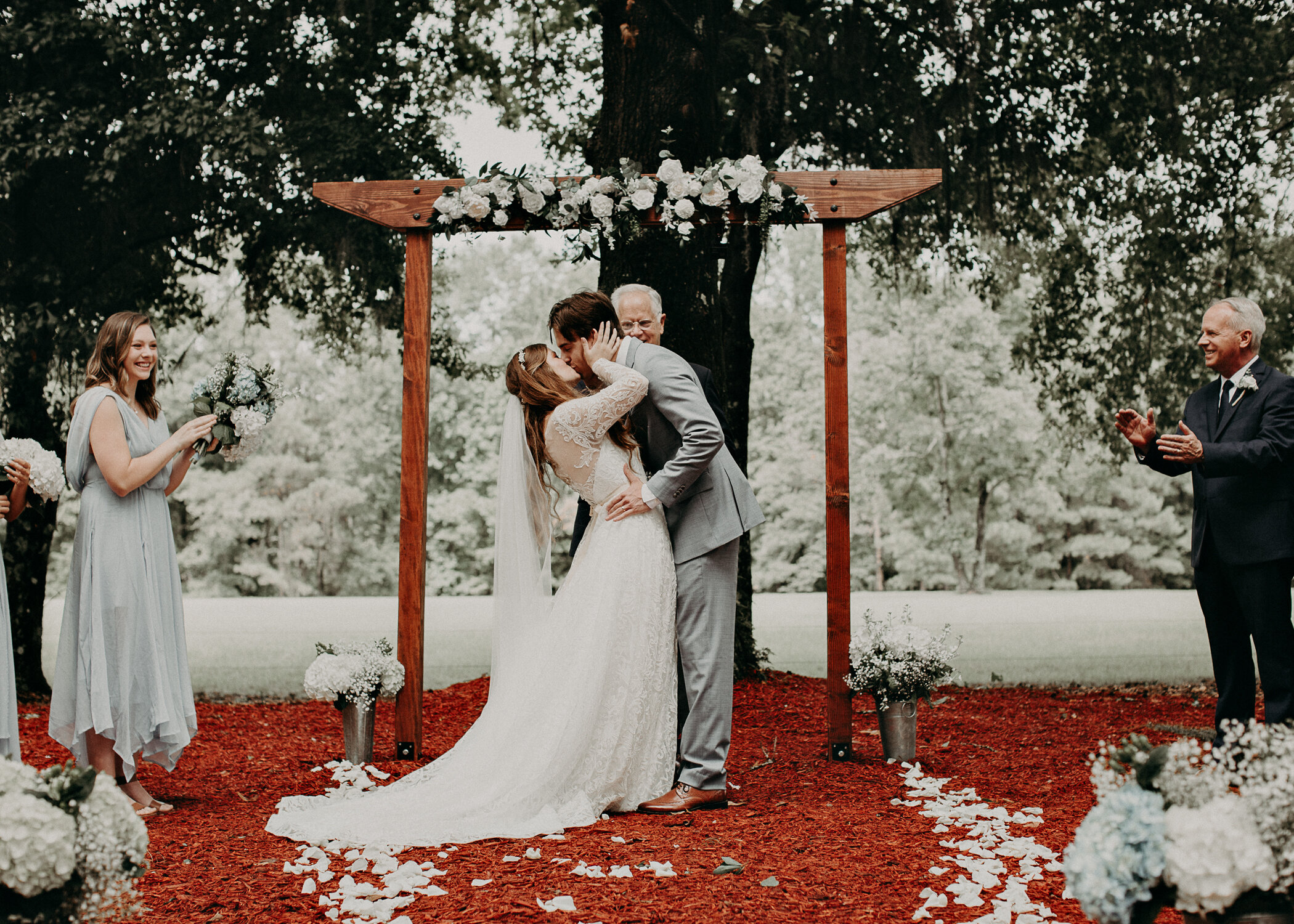 22-backyard-wedding-intimate-wedding-alabama-wedding-photographer.jpg