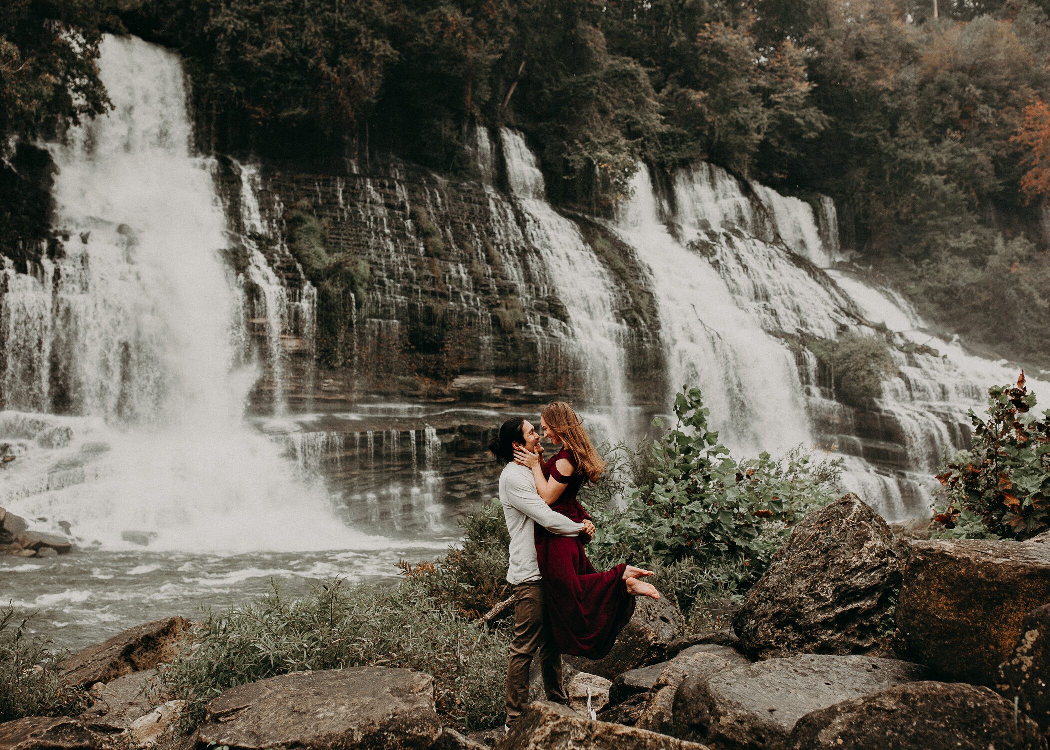 11-TN-waterfalls-engagement-atlanta-wedding-photographer.jpg