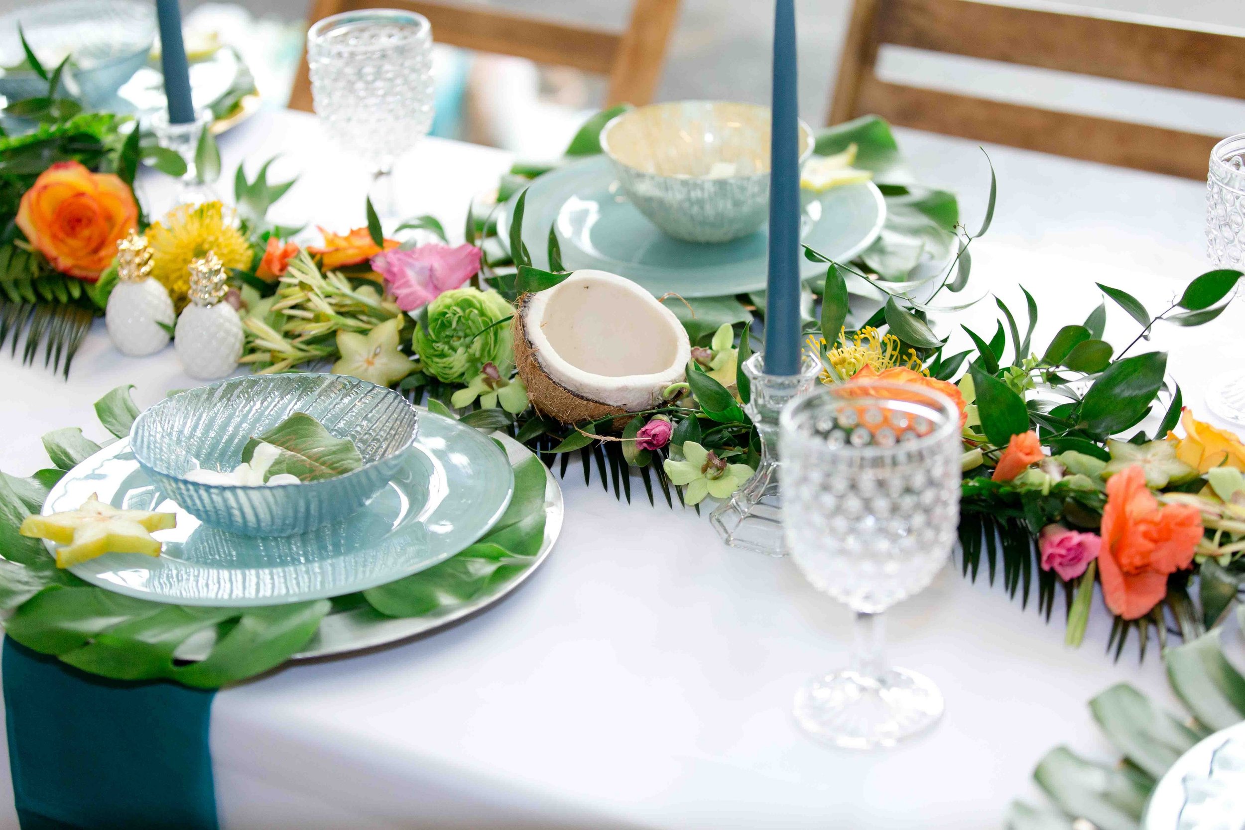 Tropical Romance with Vivid Vibes-Table Images-0004.jpg