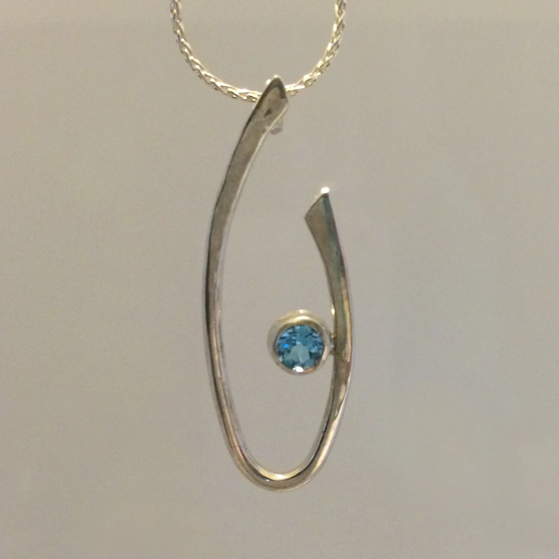 topaz_wishbone.jpg