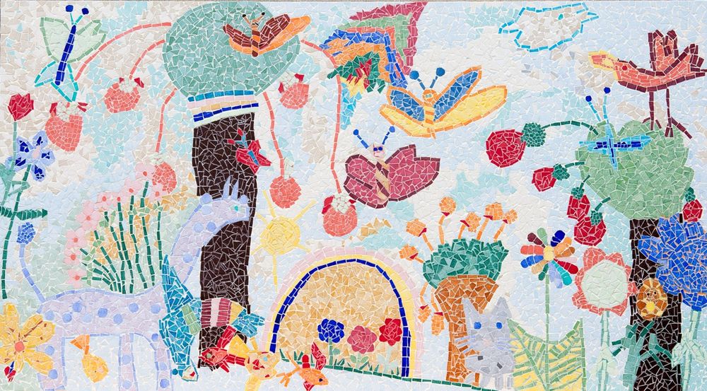 une fresque pleine de gaieté réalisée par les petits élèves