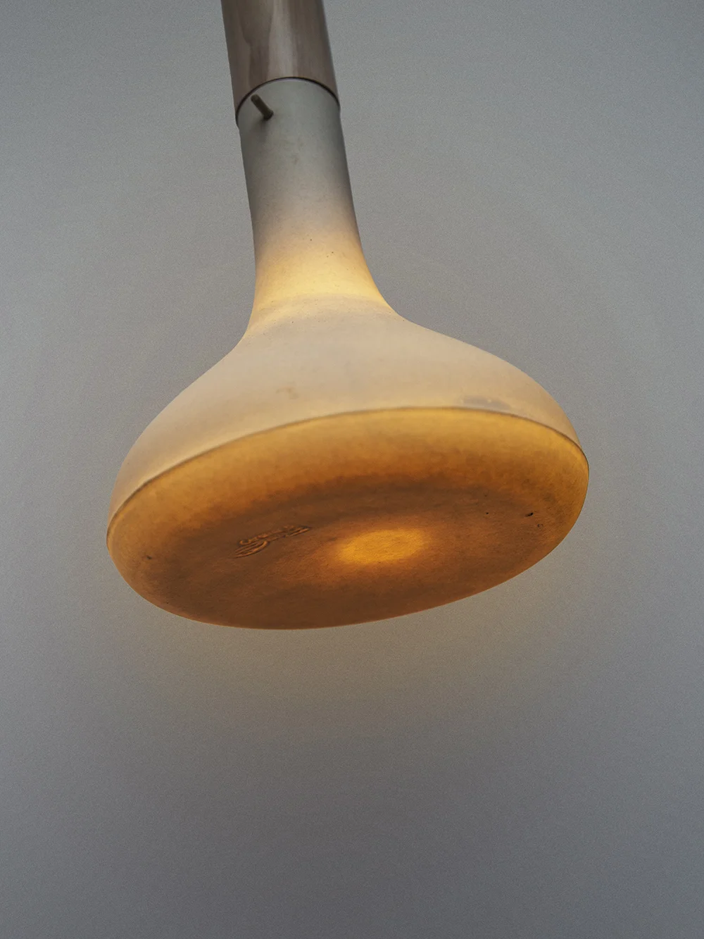 LoicBard&BasmaOsama_Porcelain&WoodLamps_AndyLongHoang_04.jpg