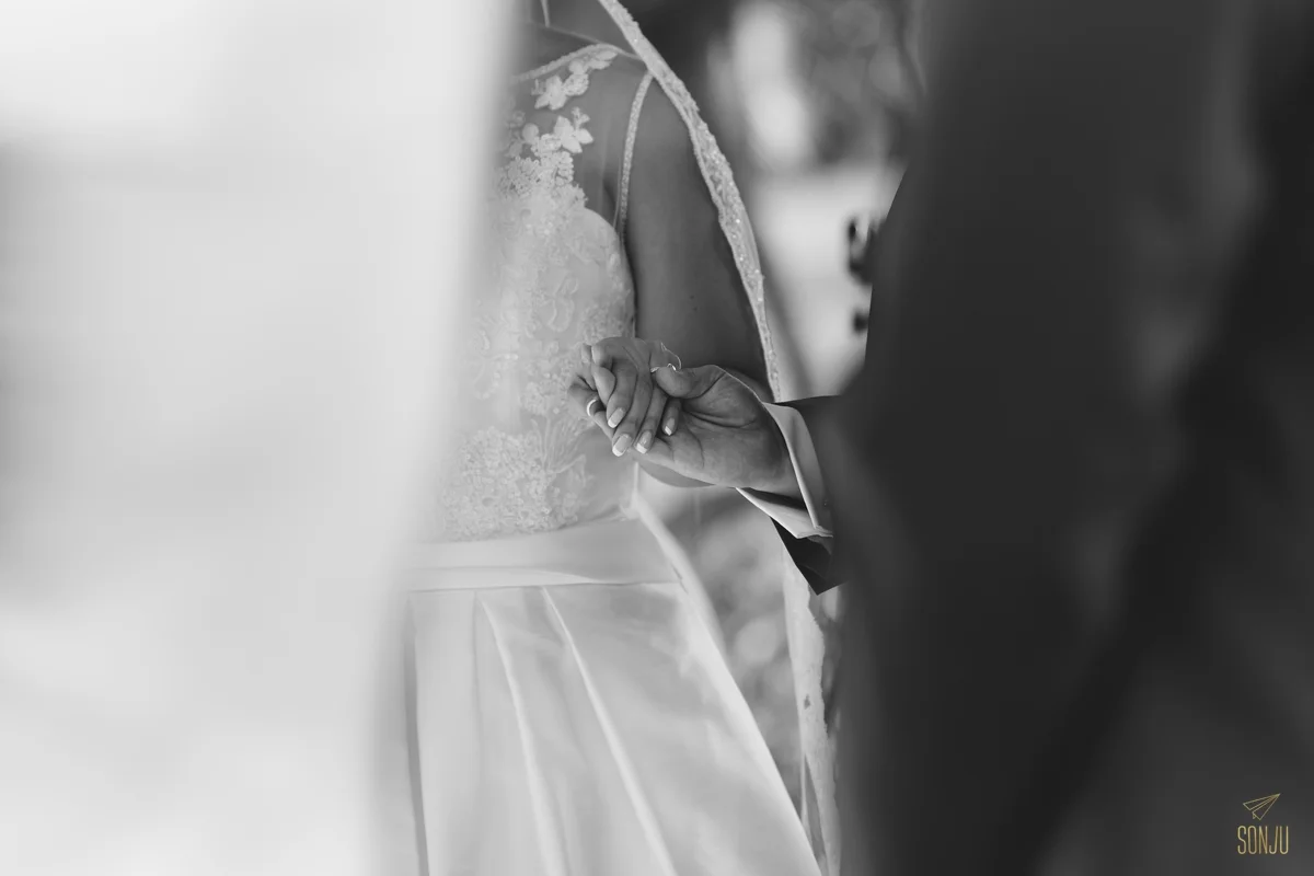 Jacaranda-Country-club-wedding-photographer-florida-venue-sonju-diana-marcos48.jpg
