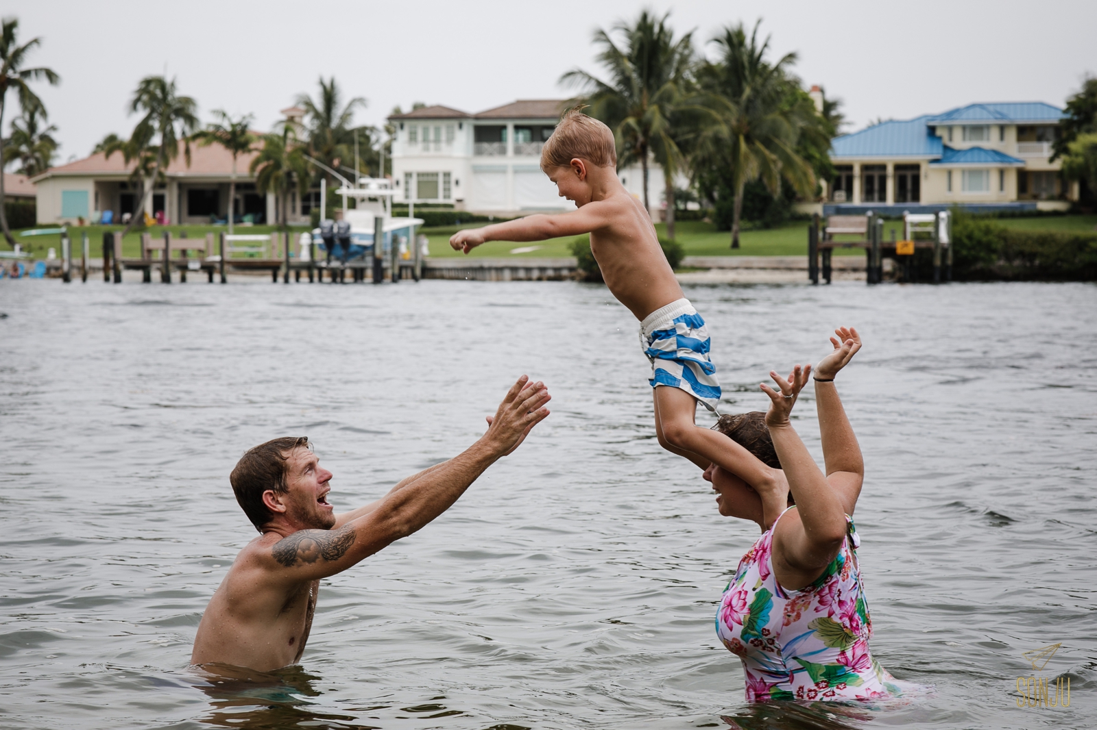 Florida-family-photography-documentary-DITL-Jupiter-Sonju00021.jpg