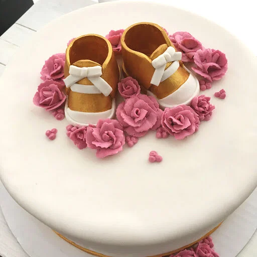 A14. Fondant Shoes and Buttercream Flowers Cake ($35 Deco).JPG