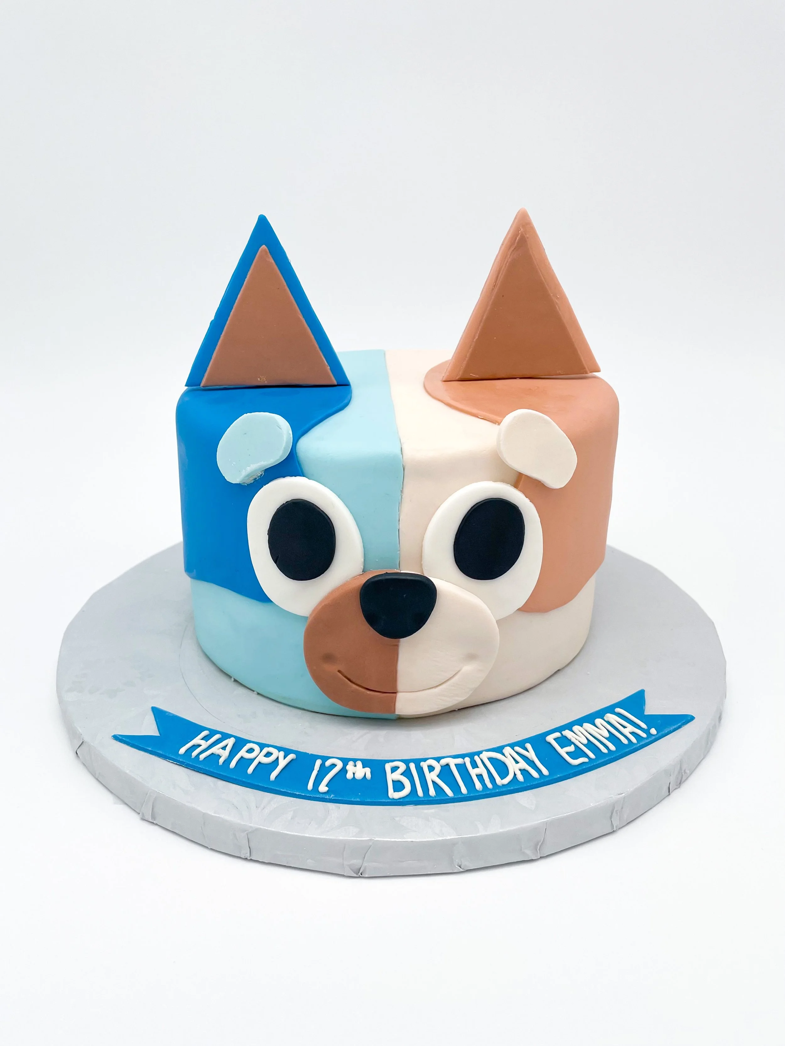 Bluey Fondant Cake - 1.JPG