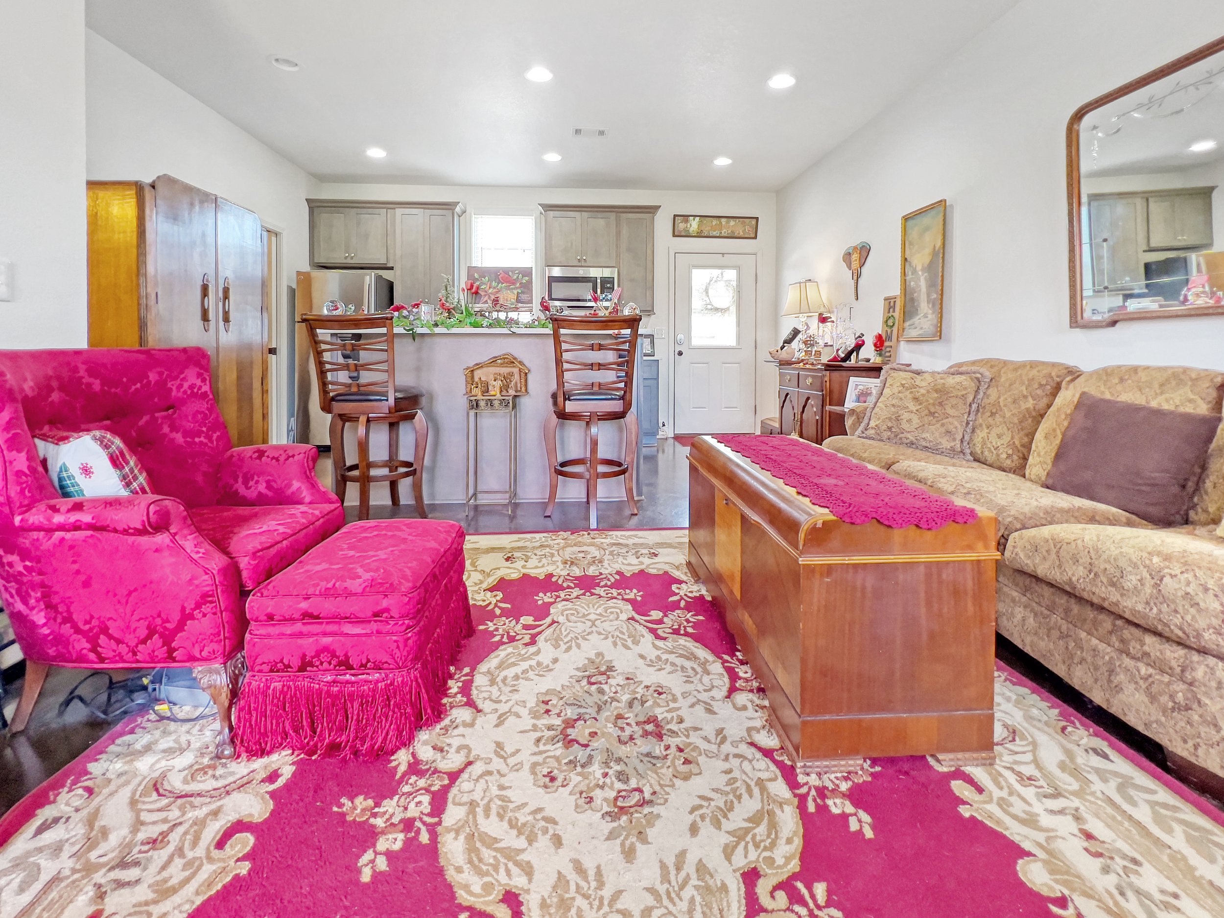 Living Room | 2 Bedroom 2.5 Bath Townhome | The Cabernet